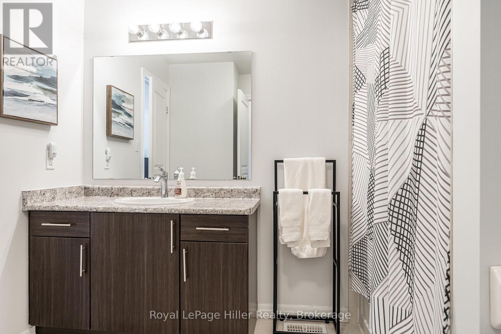 












25 - 55 HARRISON STREET

,
Stratford,




Ontario
N5A0C9

