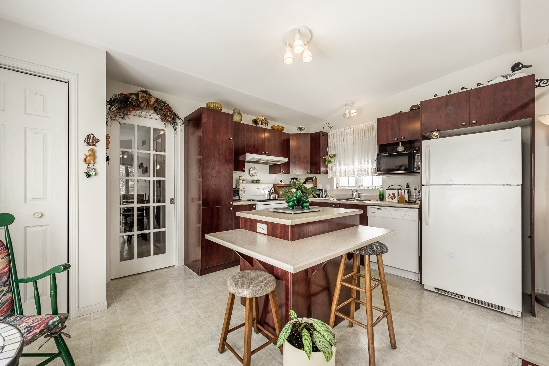 









67


Rue de la Calèche

,
Saint-Basile-le-Grand,




QC
J3N1P2

