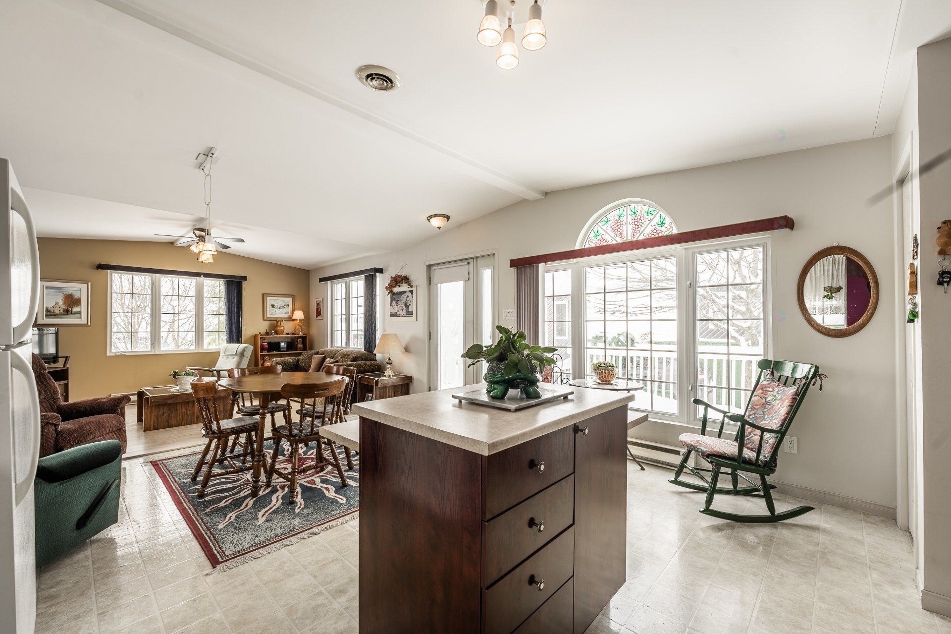 









67


Rue de la Calèche

,
Saint-Basile-le-Grand,




QC
J3N1P2

