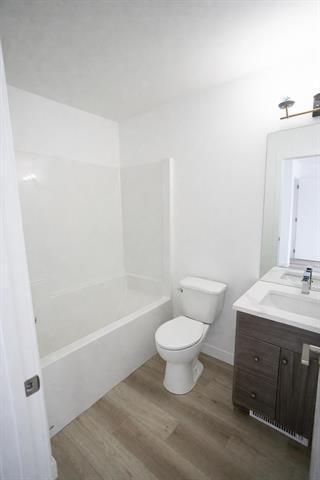 









156


Perth

AVE,
Winnipeg,




MB
R2V 0T1

