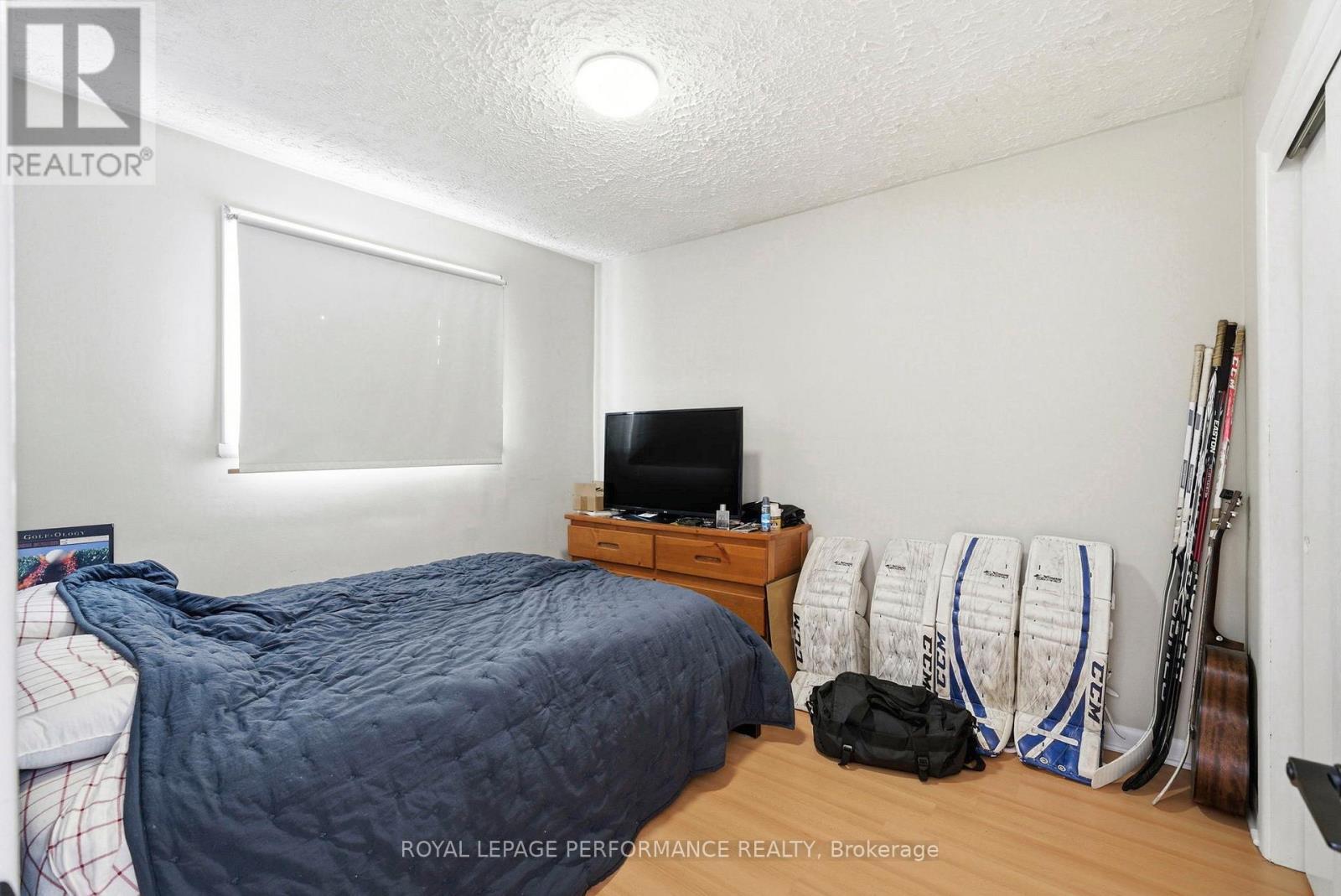 












253 SUNNYSIDE AVENUE

,
Cornwall,




Ontario
K6H3E5

