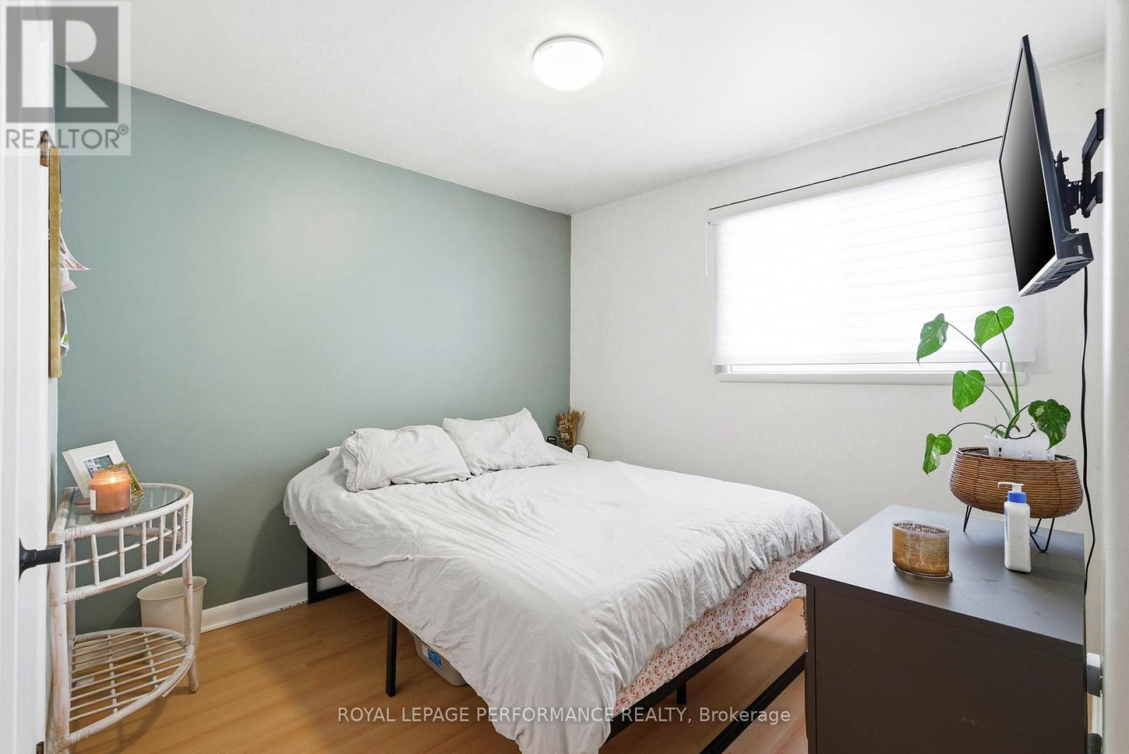 












253 SUNNYSIDE AVENUE

,
Cornwall,




Ontario
K6H3E5

