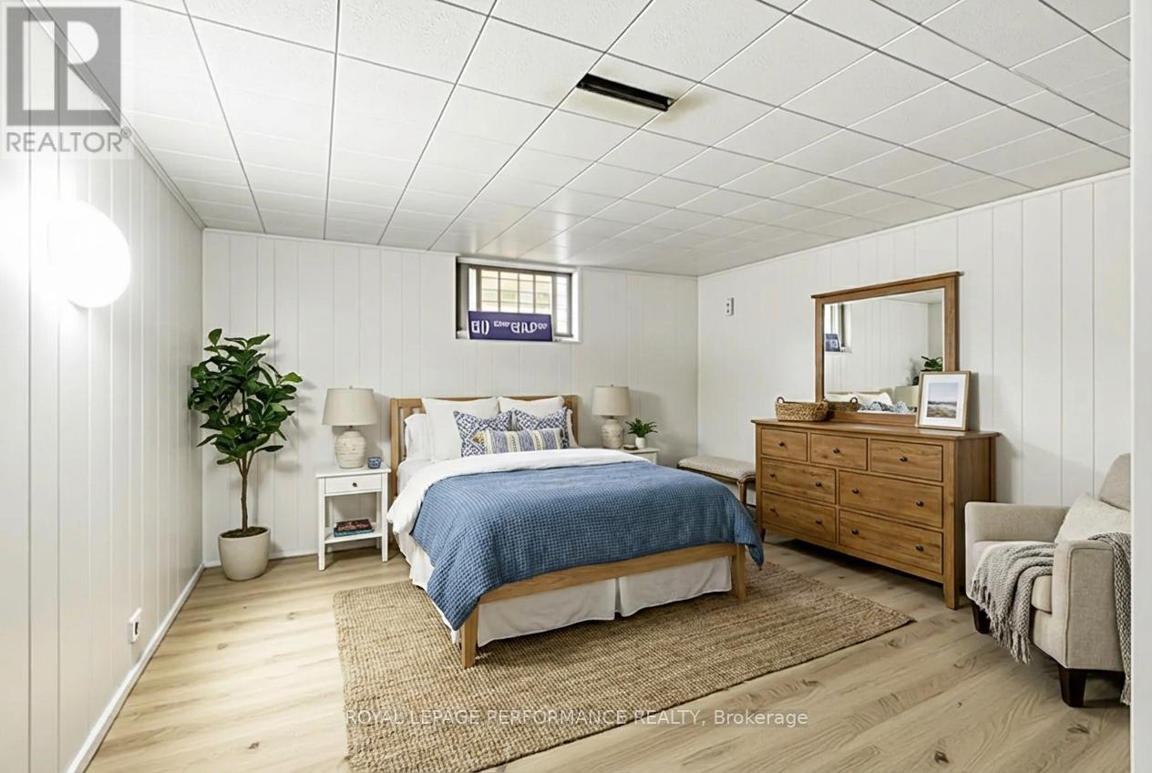 












253 SUNNYSIDE AVENUE

,
Cornwall,




Ontario
K6H3E5

