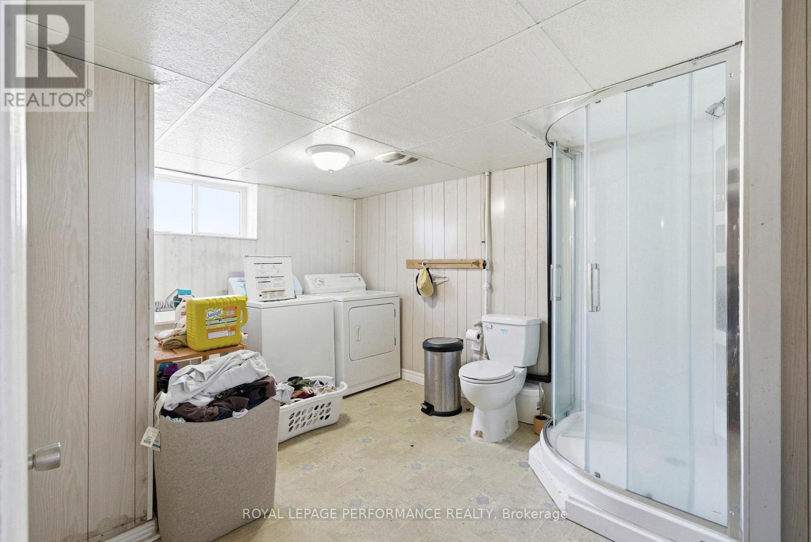 












253 SUNNYSIDE AVENUE

,
Cornwall,




Ontario
K6H3E5

