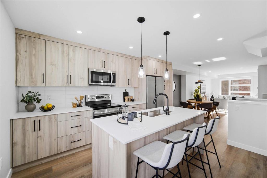 












.5 223 Royal Avenue

,
Winnipeg,




Manitoba
R2V1H6

