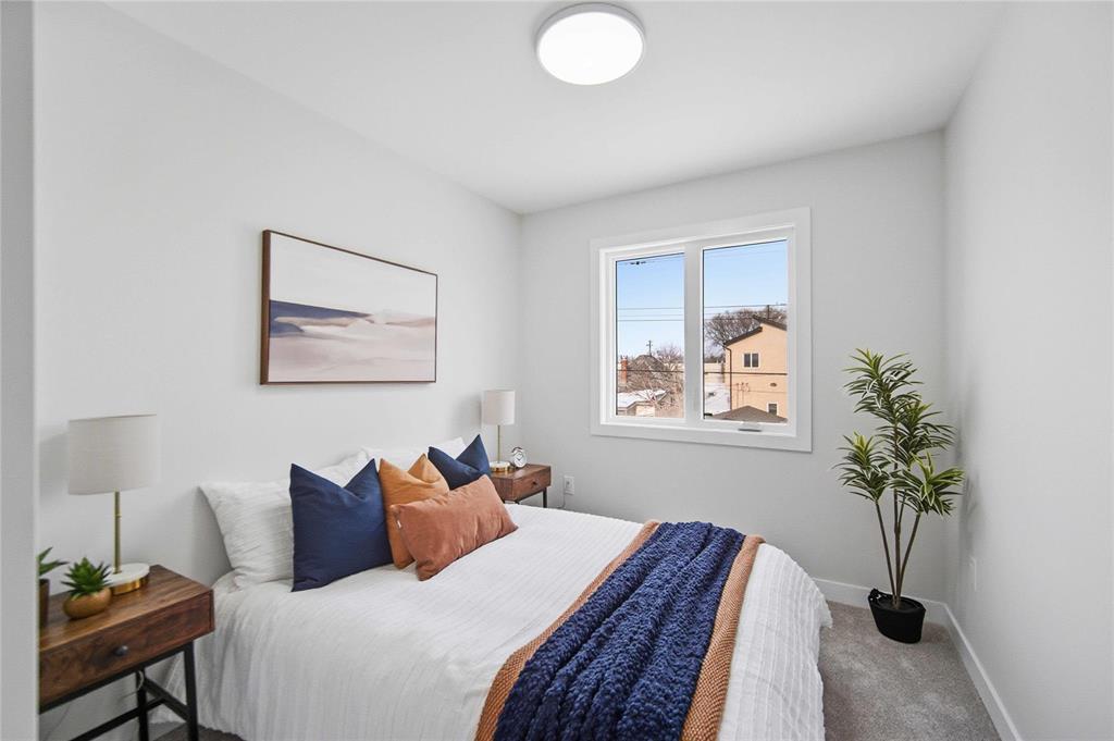 












.5 223 Royal Avenue

,
Winnipeg,




Manitoba
R2V1H6

