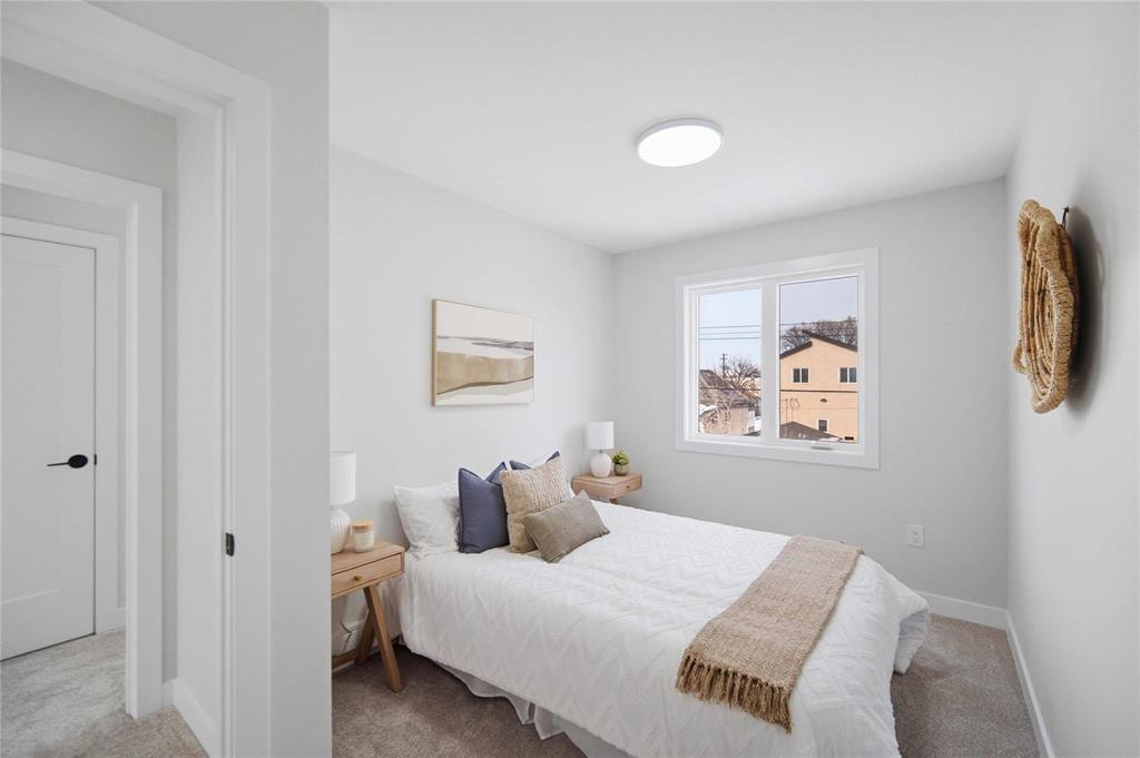 












.5 223 Royal Avenue

,
Winnipeg,




Manitoba
R2V1H6

