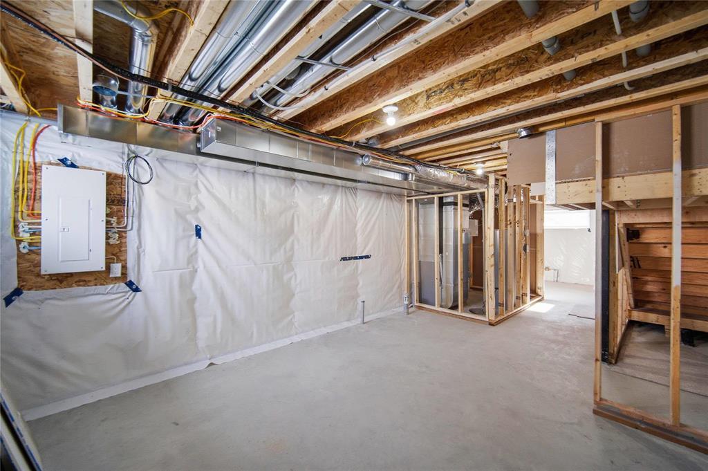 












.5 223 Royal Avenue

,
Winnipeg,




Manitoba
R2V1H6

