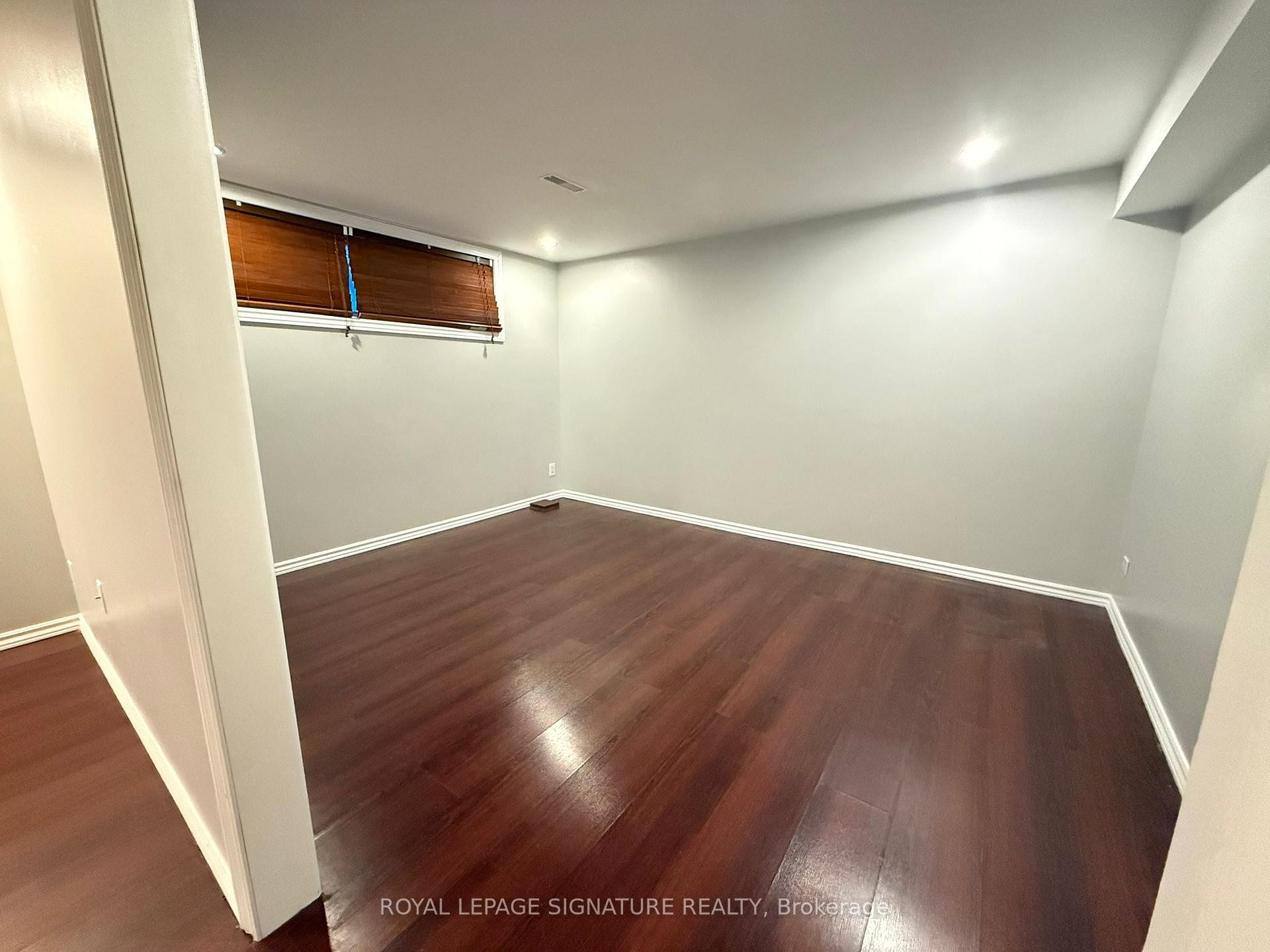 









40


Barkwin

Drive, Bsmt,
Toronto,




ON
M9V 2W3

