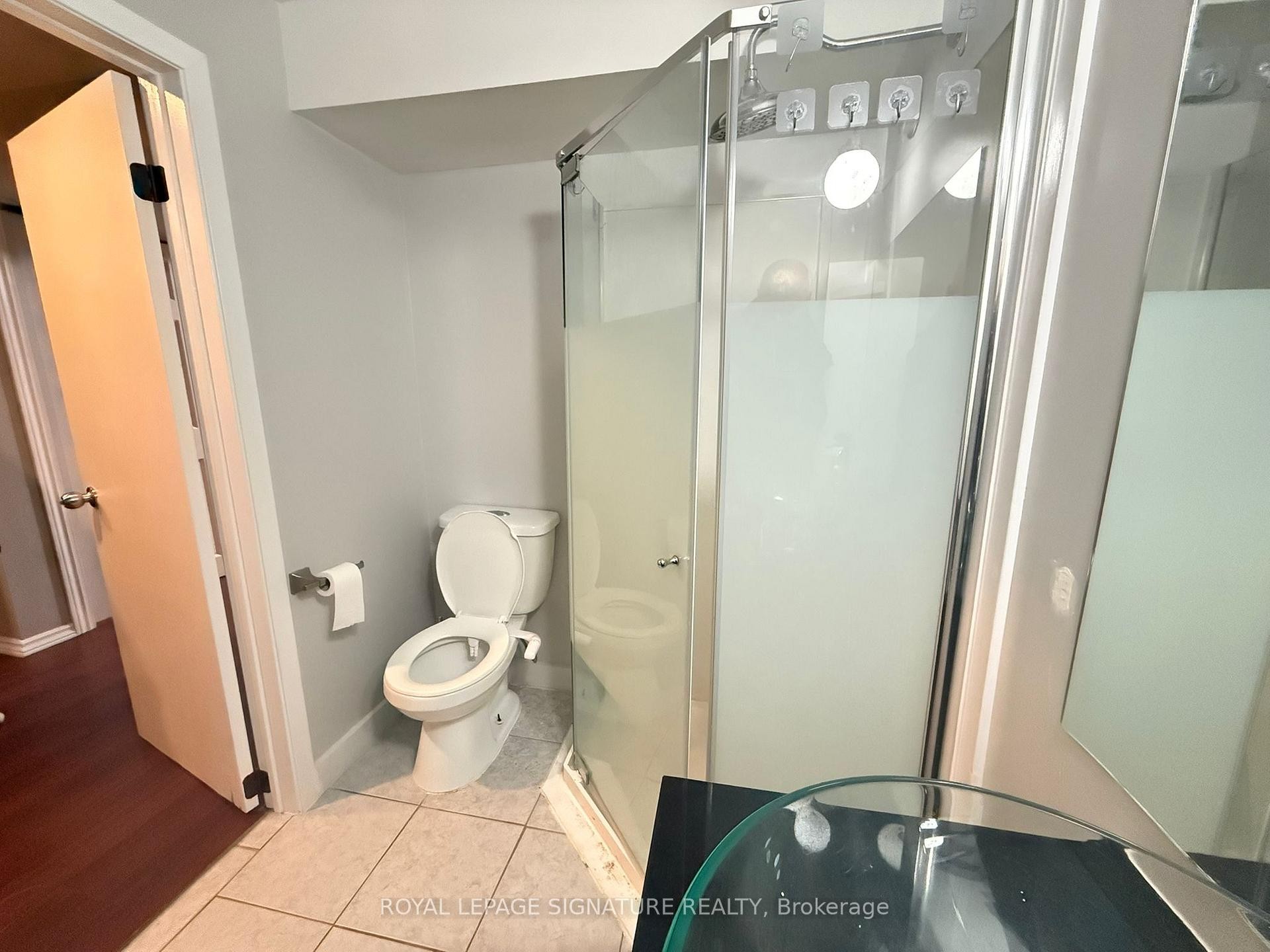 









40


Barkwin

Drive, Bsmt,
Toronto,




ON
M9V 2W3

