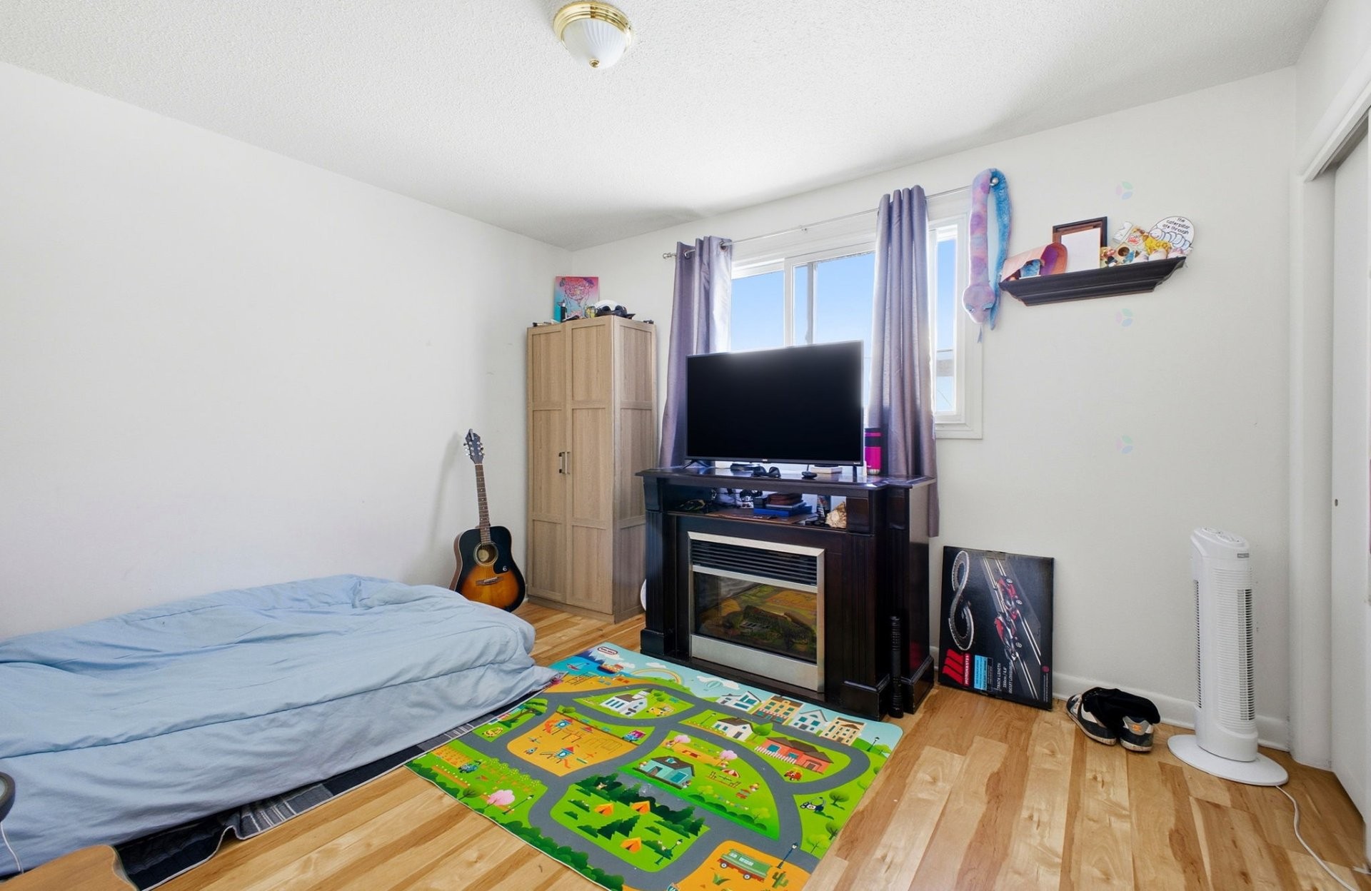 









194


Rue Archambault

,
Gatineau (Hull),




QC
J8Y5E2

