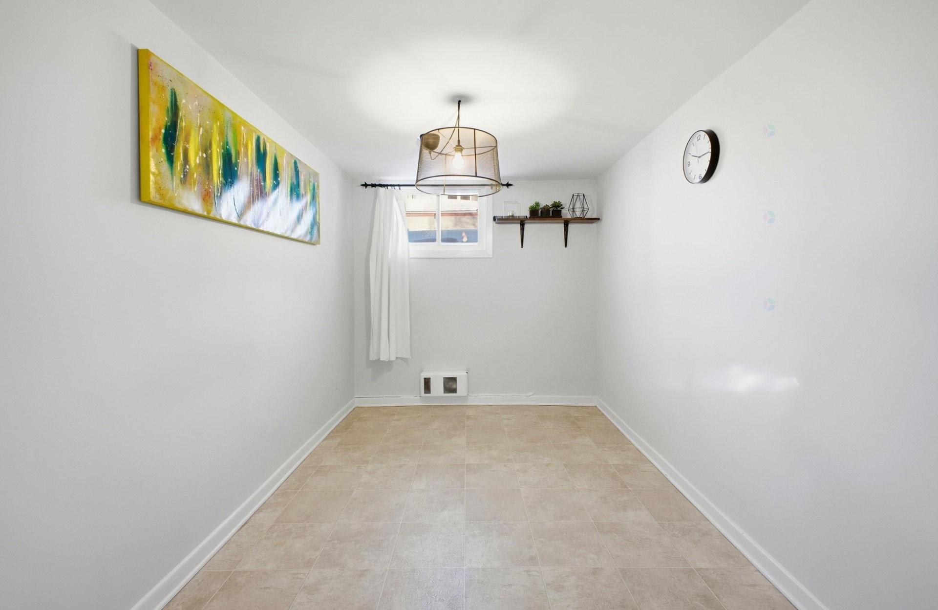 









194


Rue Archambault

,
Gatineau (Hull),




QC
J8Y5E2

