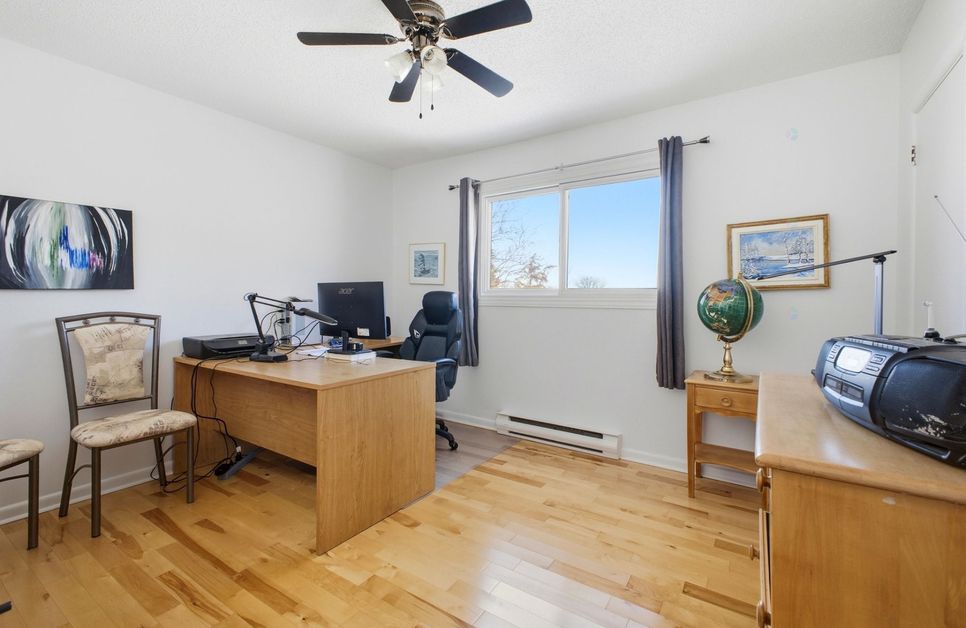 









194


Rue Archambault

,
Gatineau (Hull),




QC
J8Y5E2

