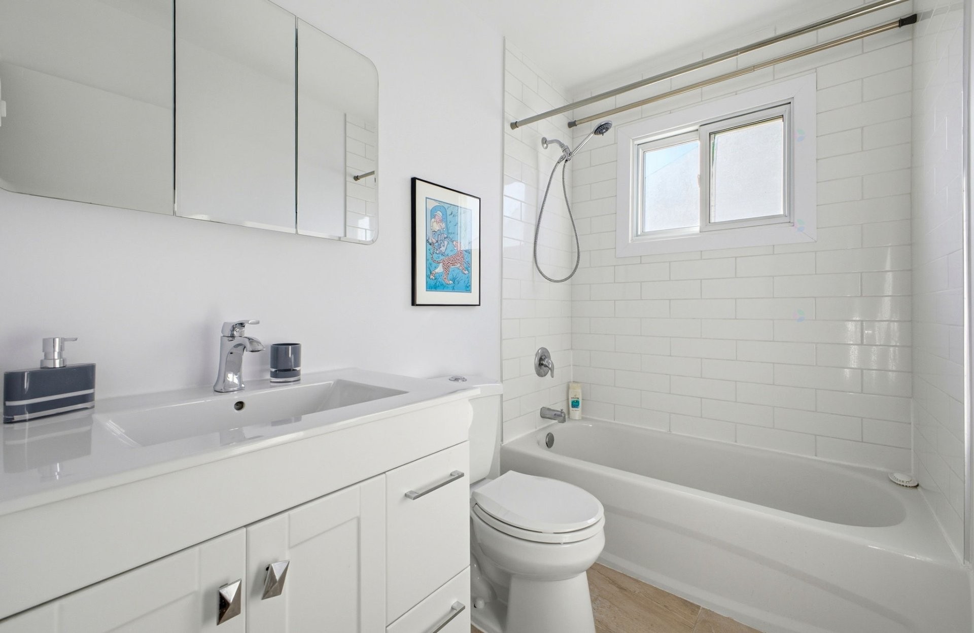 









194


Rue Archambault

,
Gatineau (Hull),




QC
J8Y5E2

