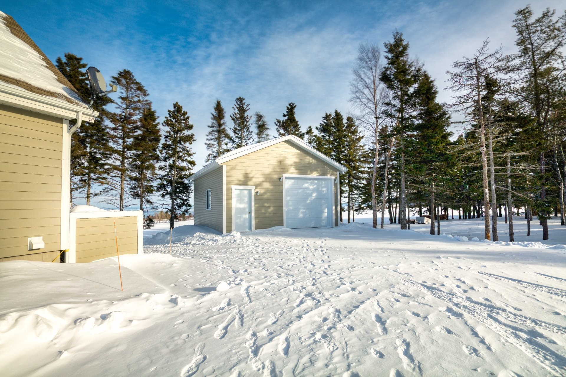 









3341


Route du Fleuve

,
Les Éboulements,




QC
G0A2M0

