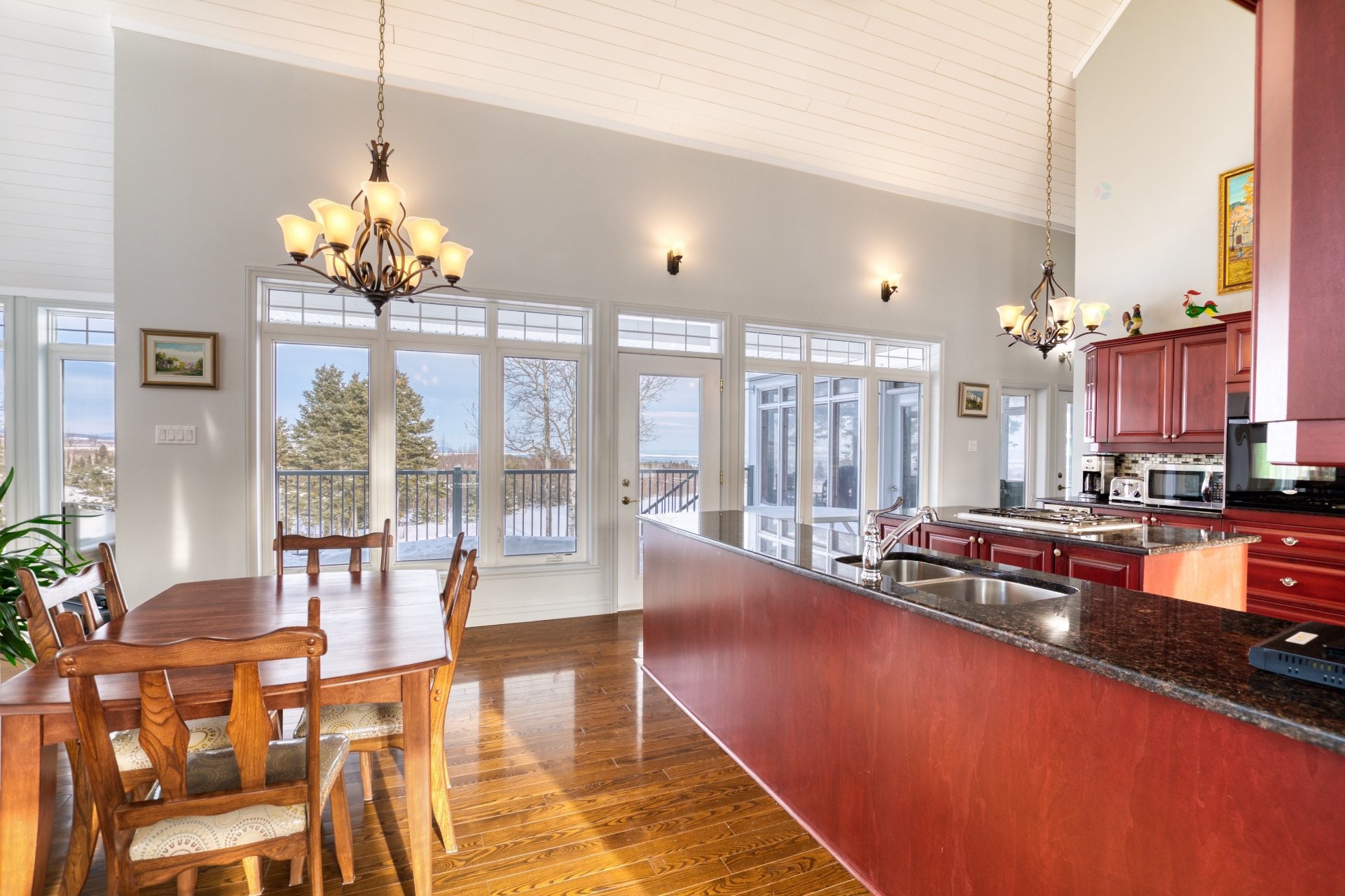 









3341


Route du Fleuve

,
Les Éboulements,




QC
G0A2M0

