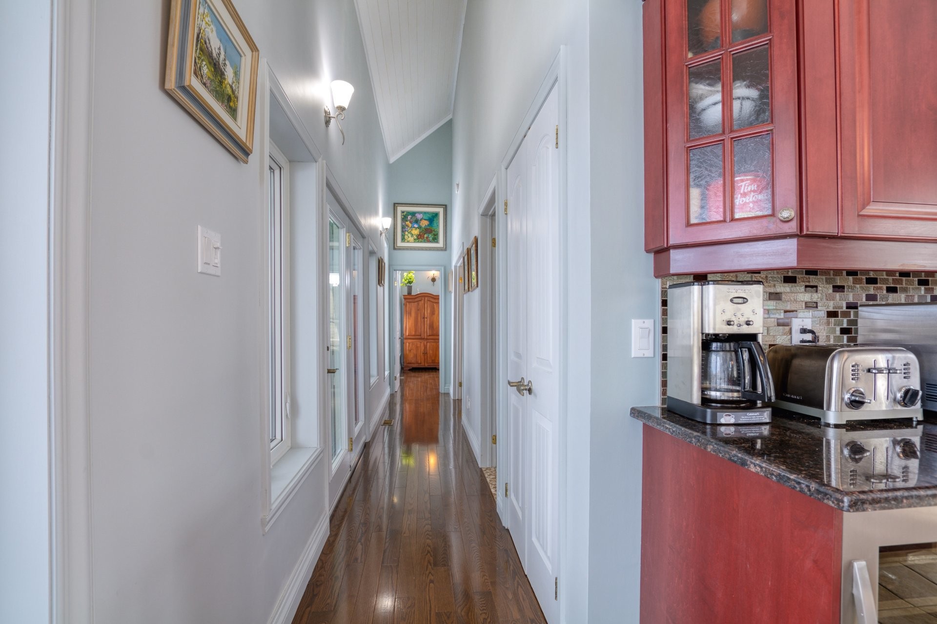 









3341


Route du Fleuve

,
Les Éboulements,




QC
G0A2M0

