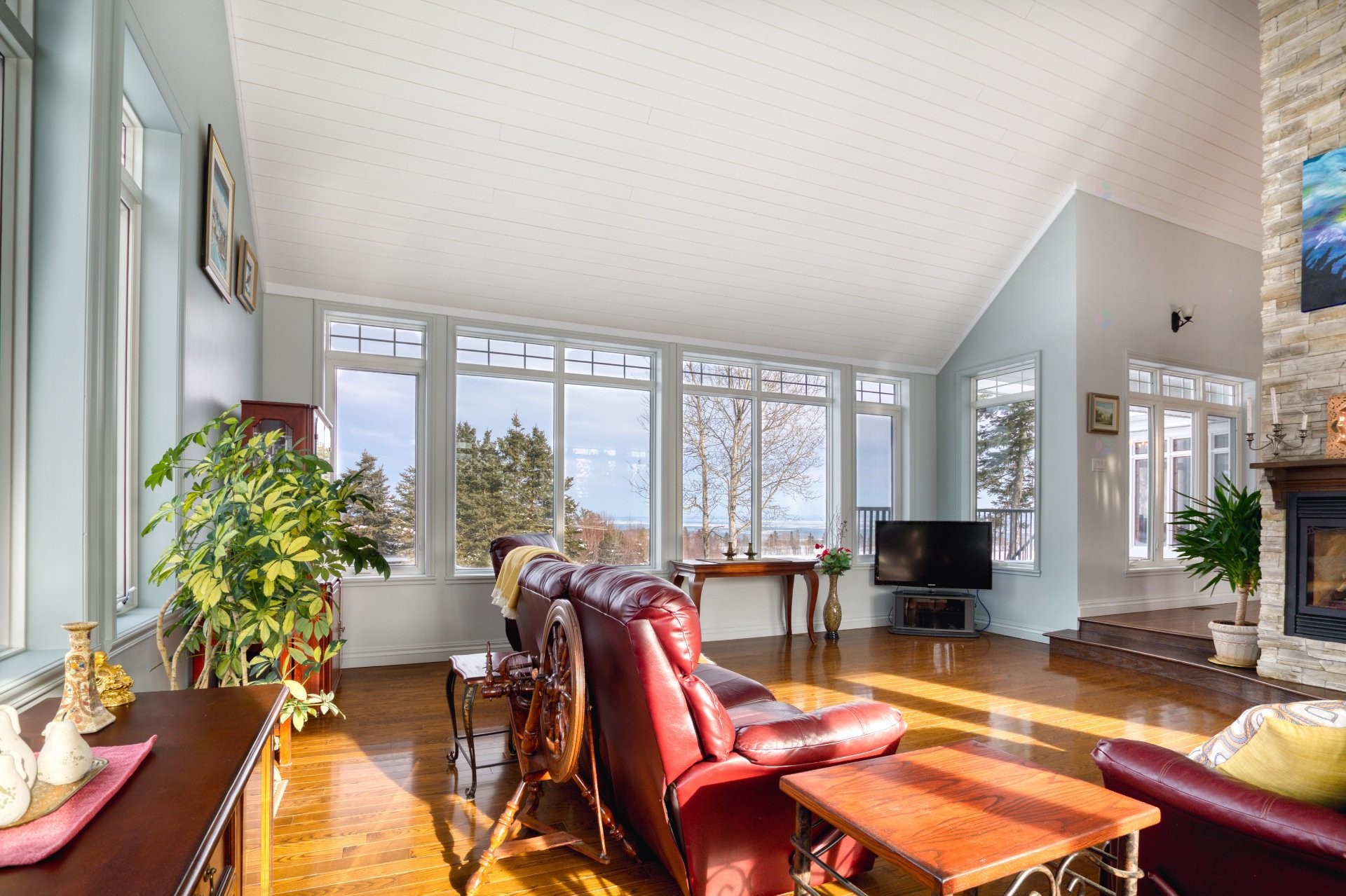 









3341


Route du Fleuve

,
Les Éboulements,




QC
G0A2M0

