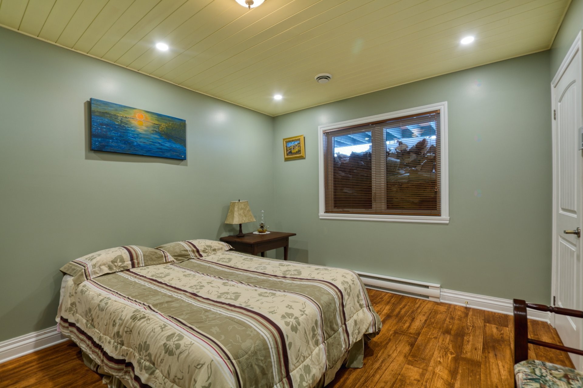 









3341


Route du Fleuve

,
Les Éboulements,




QC
G0A2M0

