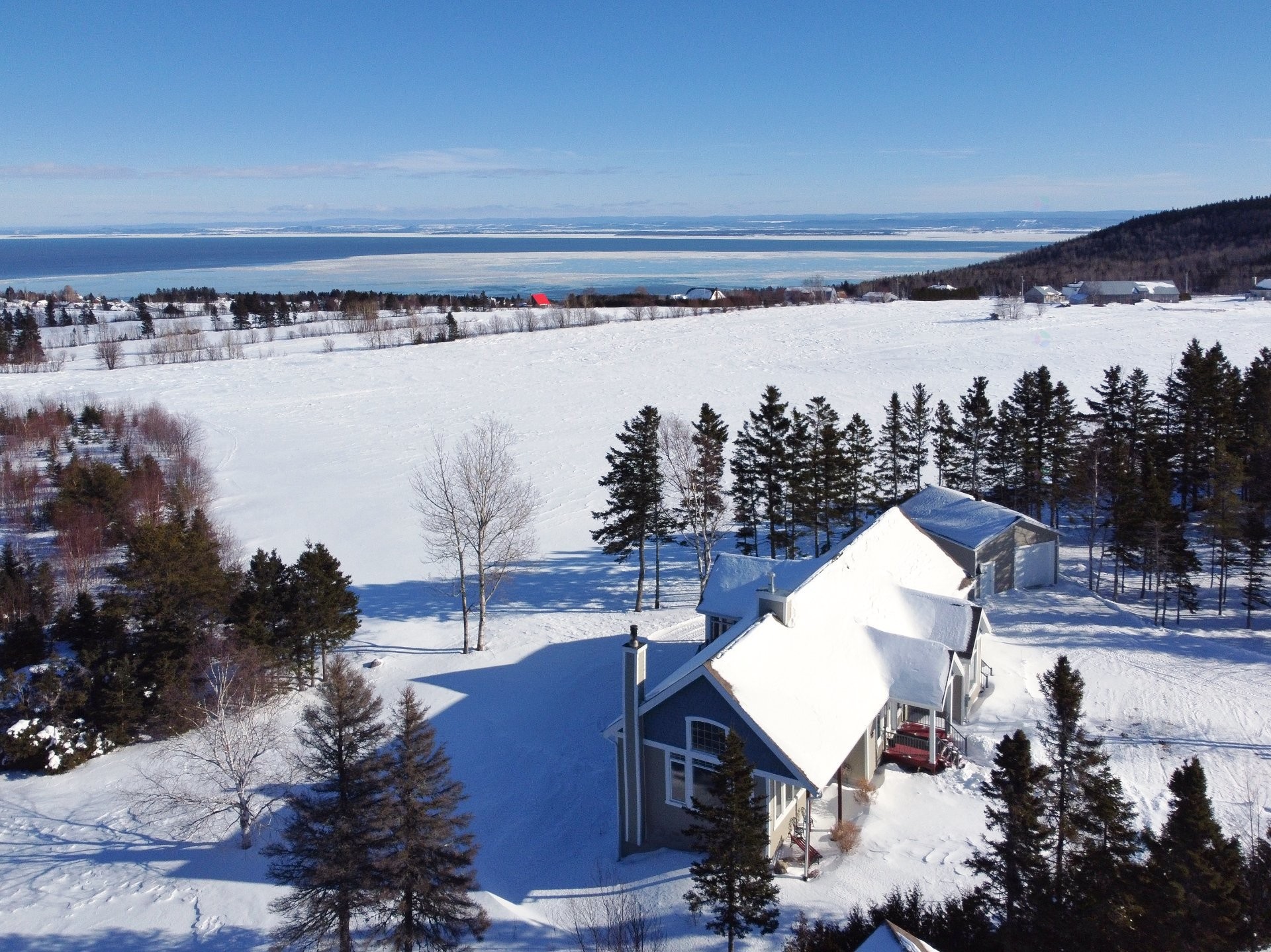 









3341


Route du Fleuve

,
Les Éboulements,




QC
G0A2M0

