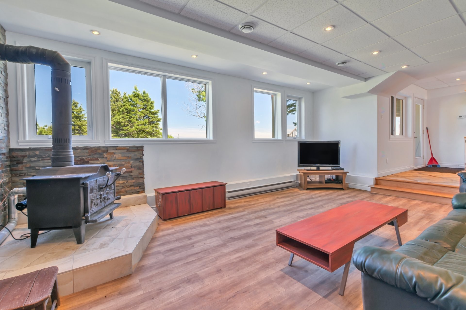 









3341


Route du Fleuve

,
Les Éboulements,




QC
G0A2M0

