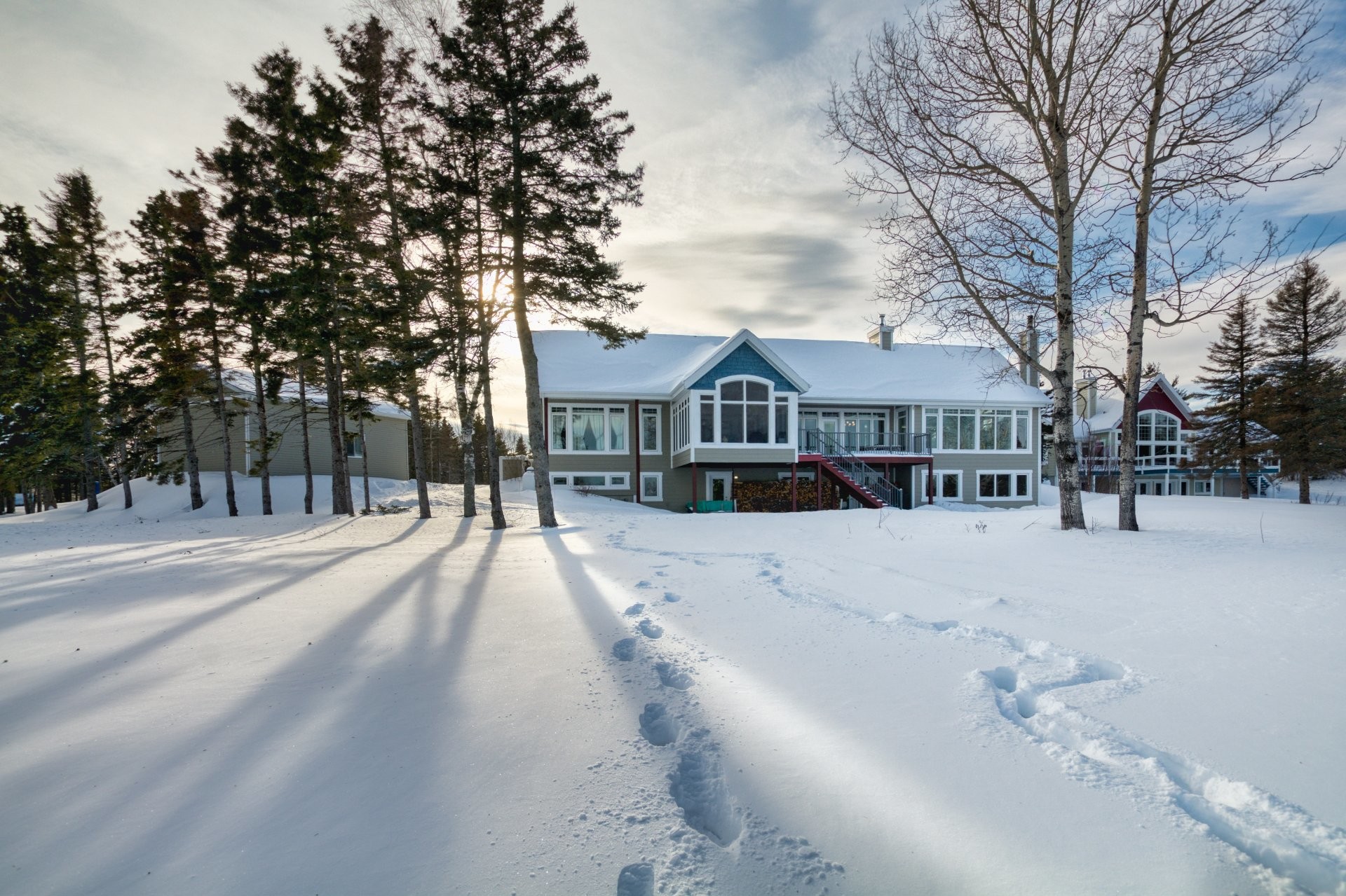 









3341


Route du Fleuve

,
Les Éboulements,




QC
G0A2M0

