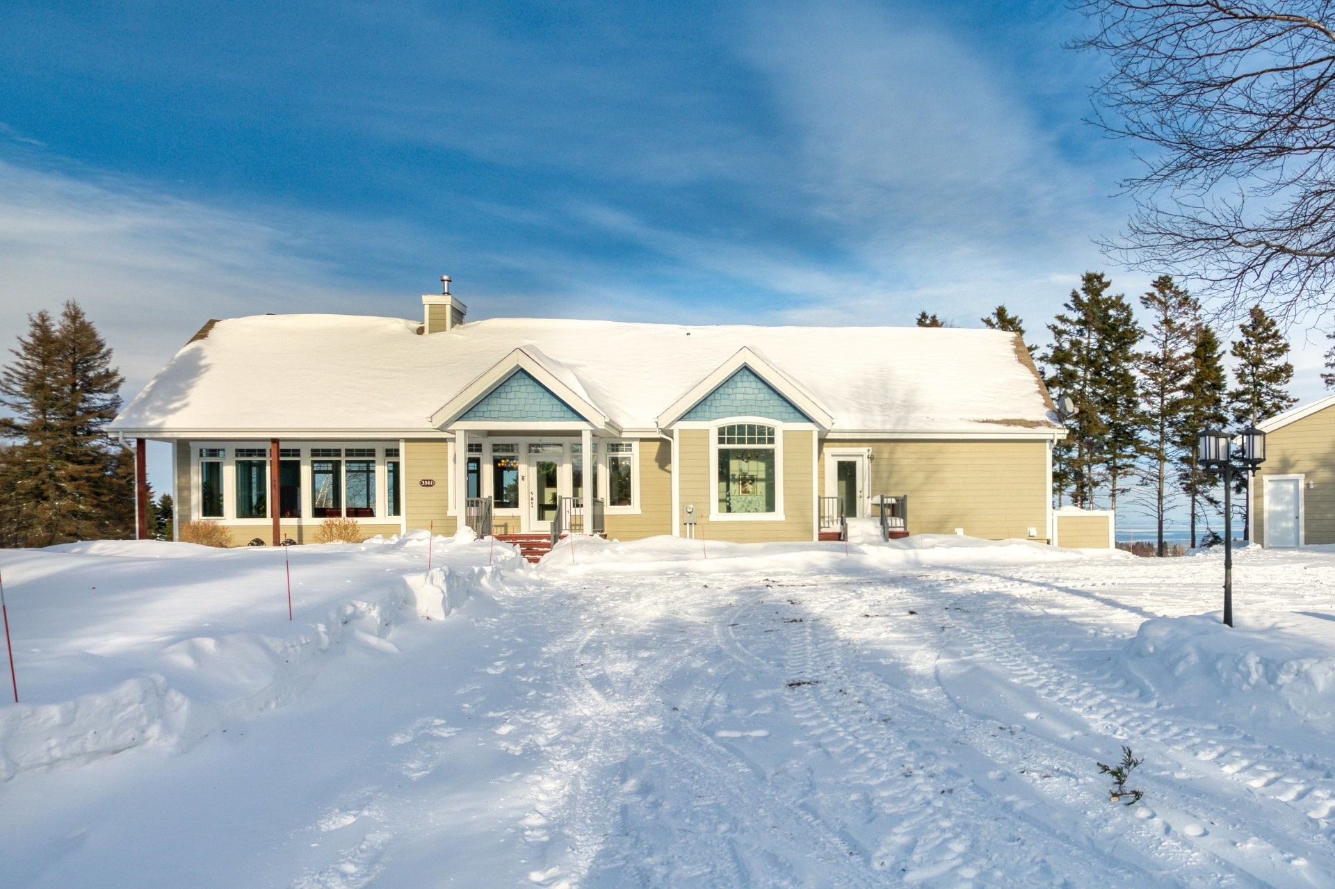 









3341


Route du Fleuve

,
Les Éboulements,




QC
G0A2M0

