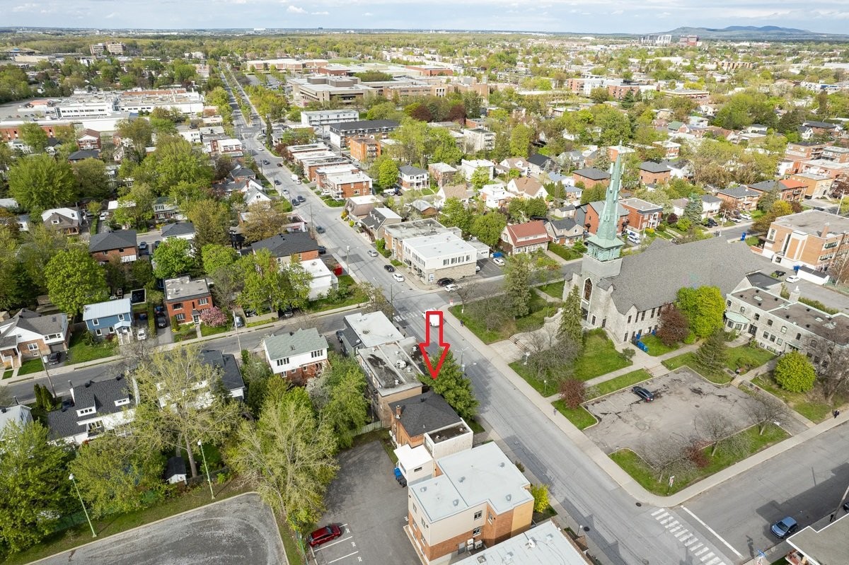 









235

 - 239


Rue De Gentilly O.

,
Longueuil (Le Vieux-Longueuil),




QC
J4H1Z5

