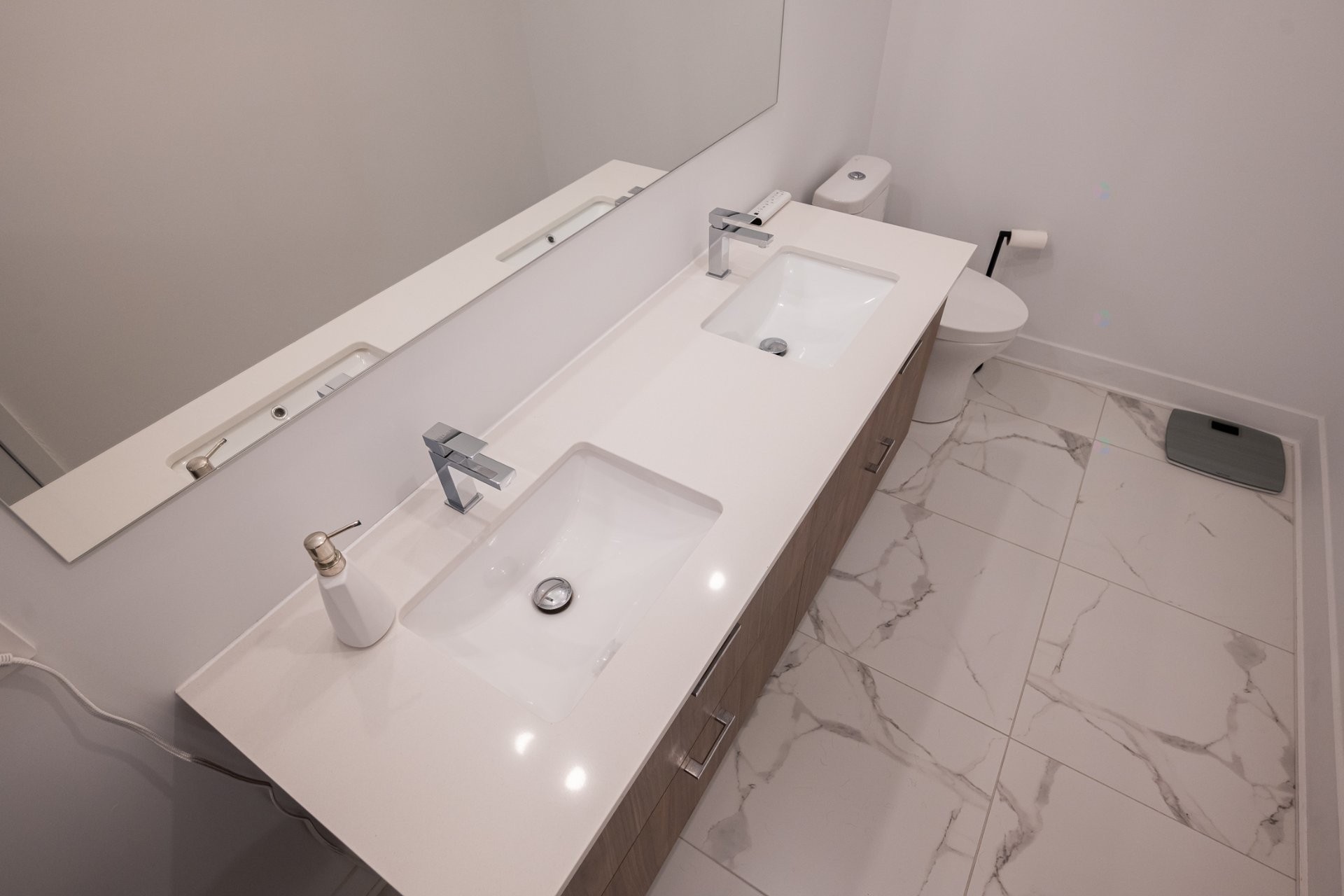 









13359


Boul. Gouin O.

,
Montréal (Pierrefonds-Roxboro),




QC
H8Z1X5

