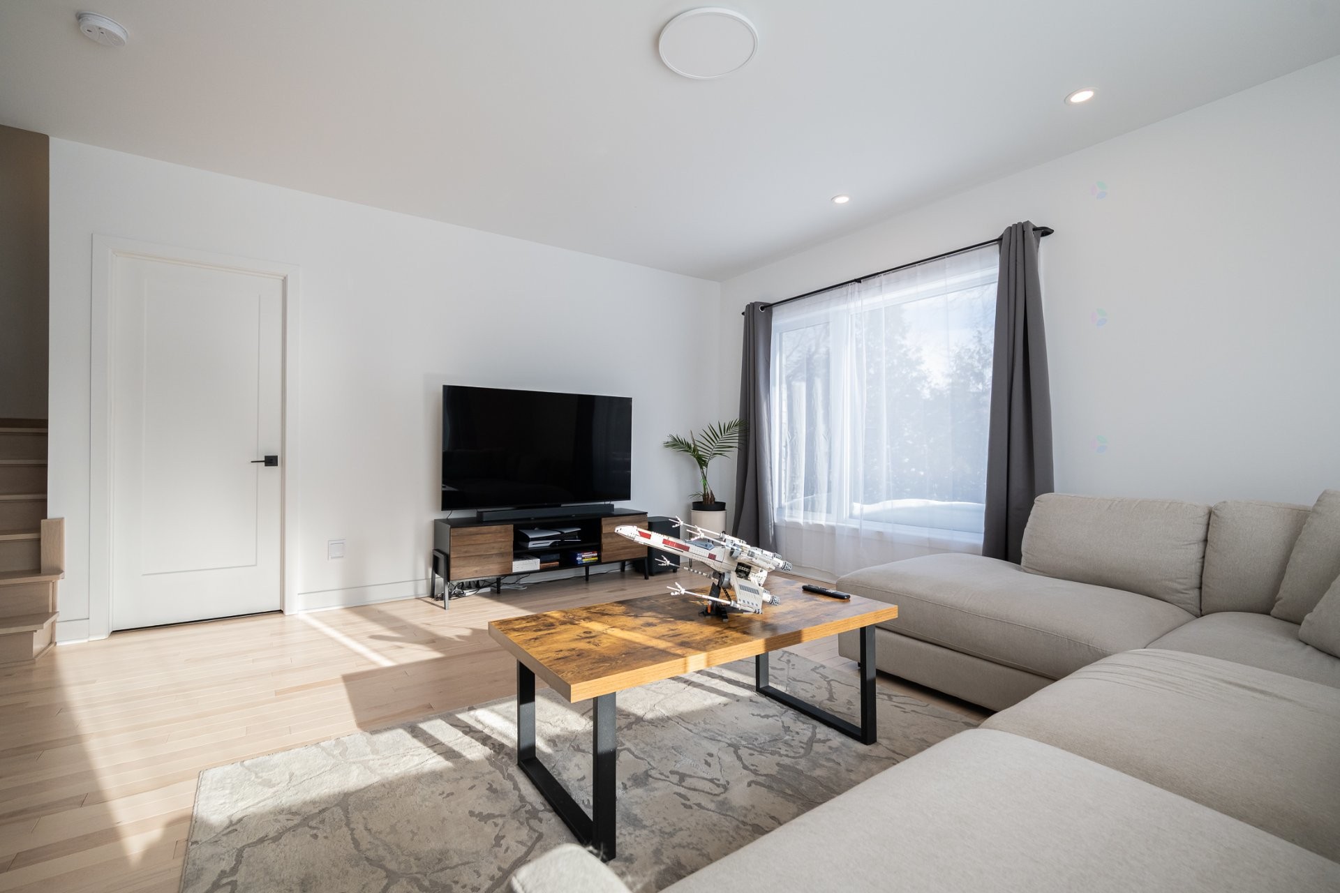 









13359


Boul. Gouin O.

,
Montréal (Pierrefonds-Roxboro),




QC
H8Z1X5

