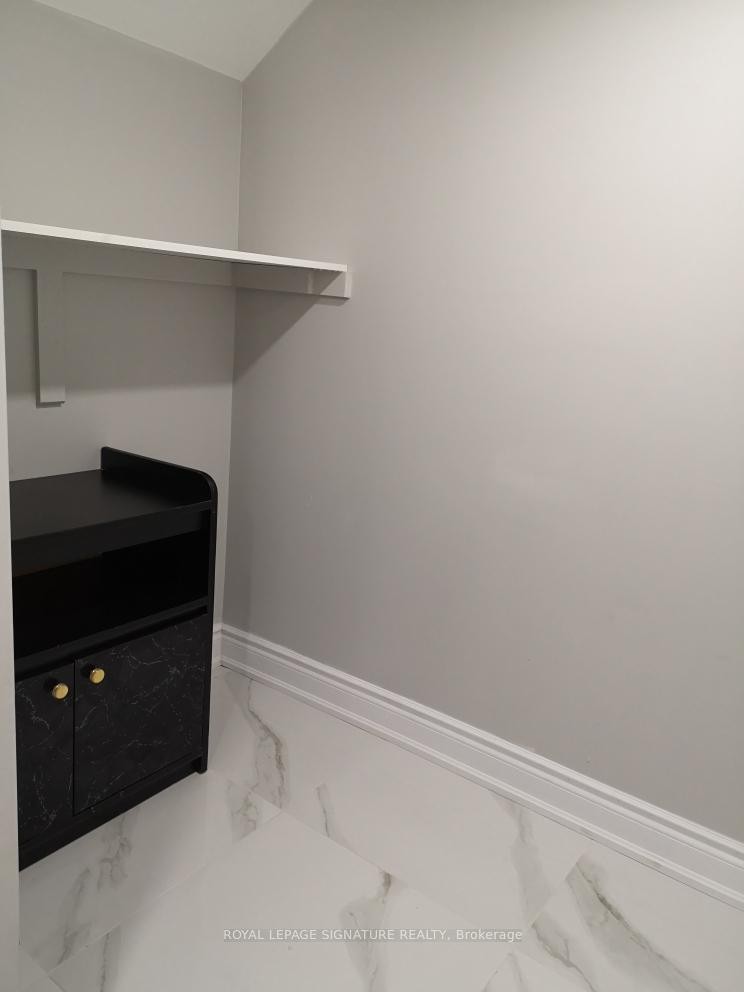 









316


Dalgleish

Gardens,
Milton,




ON
L9T 6Z6

