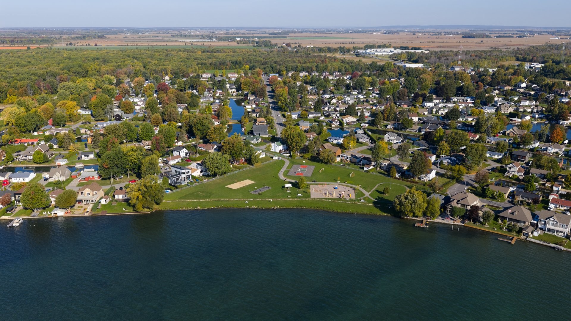 









115


85e Avenue

,
Saint-Zotique,




QC
J0P1Z0


