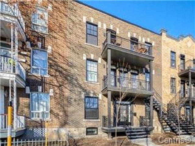 









2335


Tsse Guindon

,
Montréal (Le Plateau-Mont-Royal),




QC
H2H2L7

