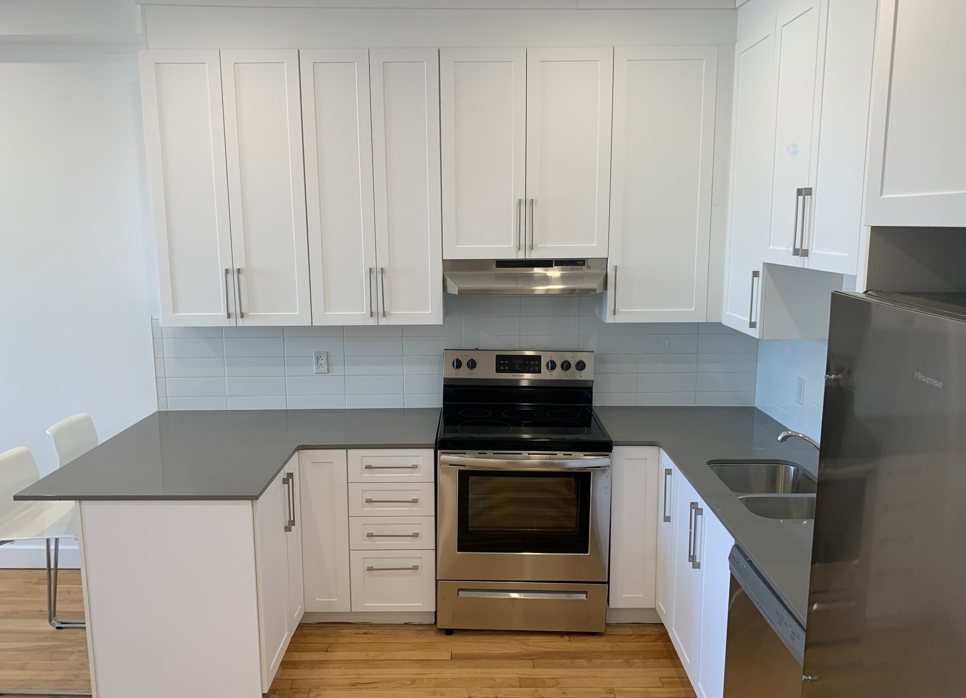 









2335


Tsse Guindon

,
Montréal (Le Plateau-Mont-Royal),




QC
H2H2L7

