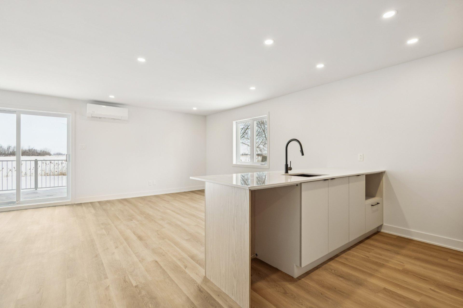 









673


Ch. Rhéaume

, D,
Saint-Michel,




QC
J0L2J0

