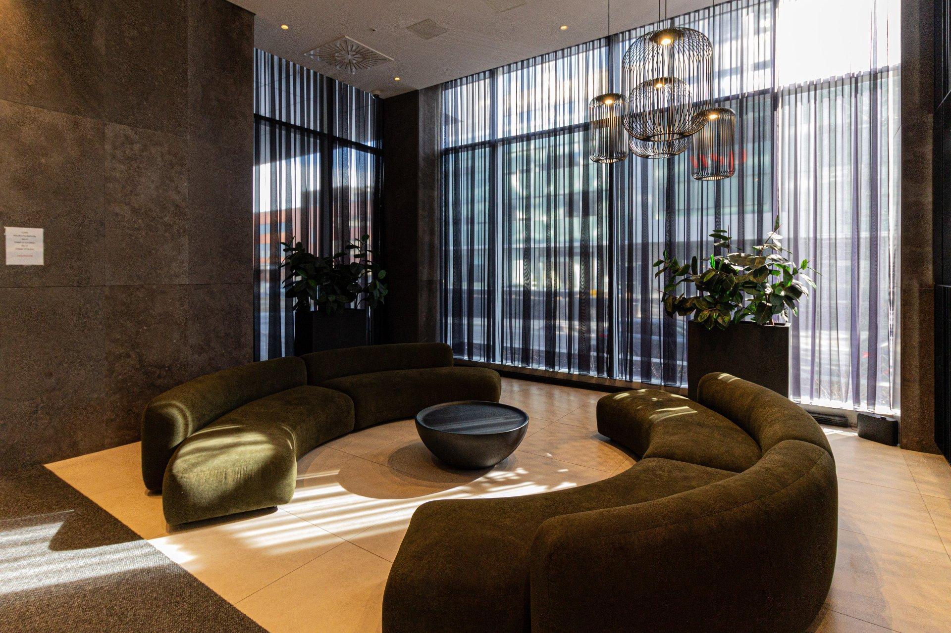 









1500


Boul. René-Lévesque O.

, 1903,
Montréal (Ville-Marie),




QC
H3G0H6

