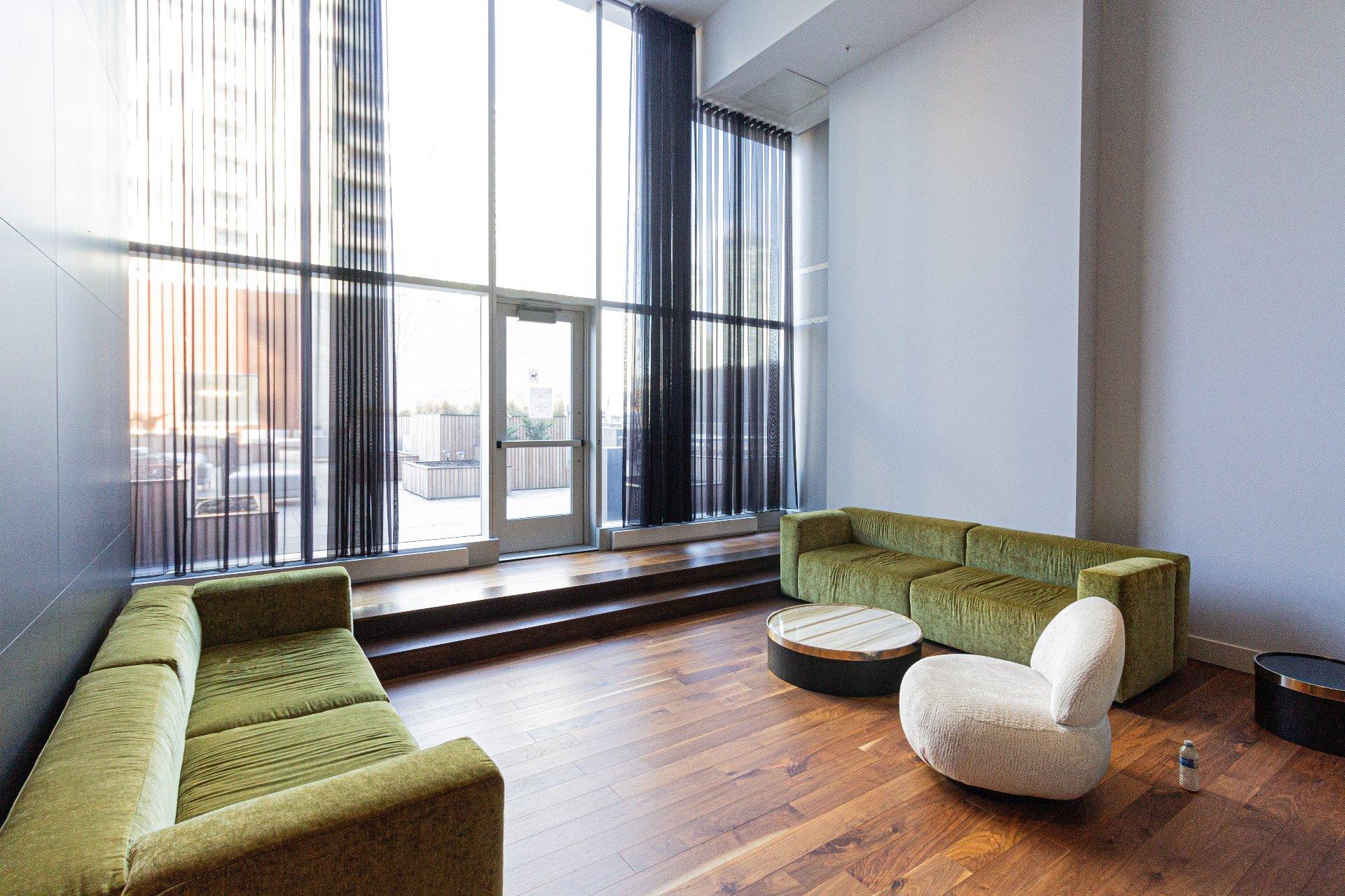 









1500


Boul. René-Lévesque O.

, 1903,
Montréal (Ville-Marie),




QC
H3G0H6

