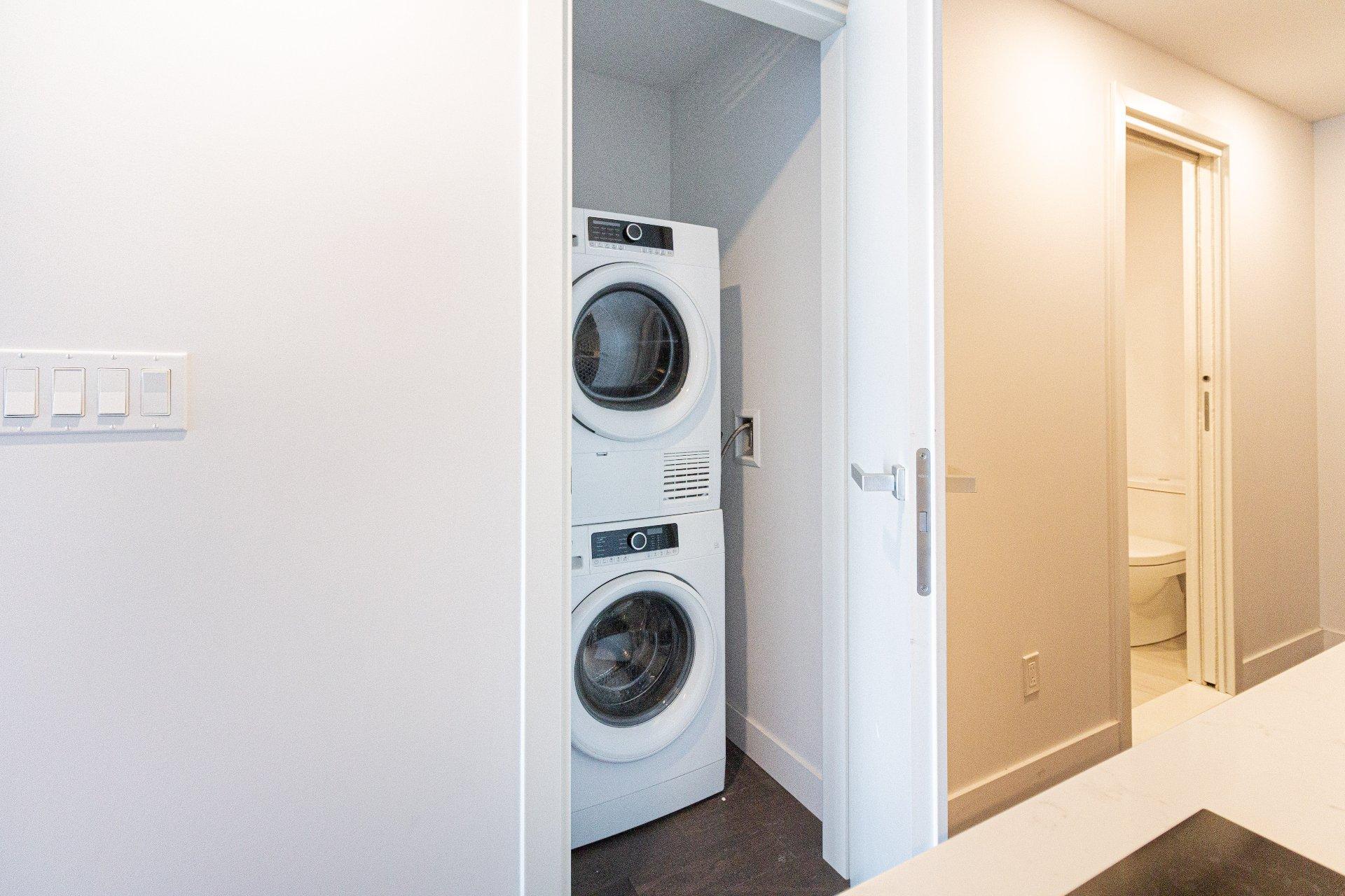 









1500


Boul. René-Lévesque O.

, 1903,
Montréal (Ville-Marie),




QC
H3G0H6

