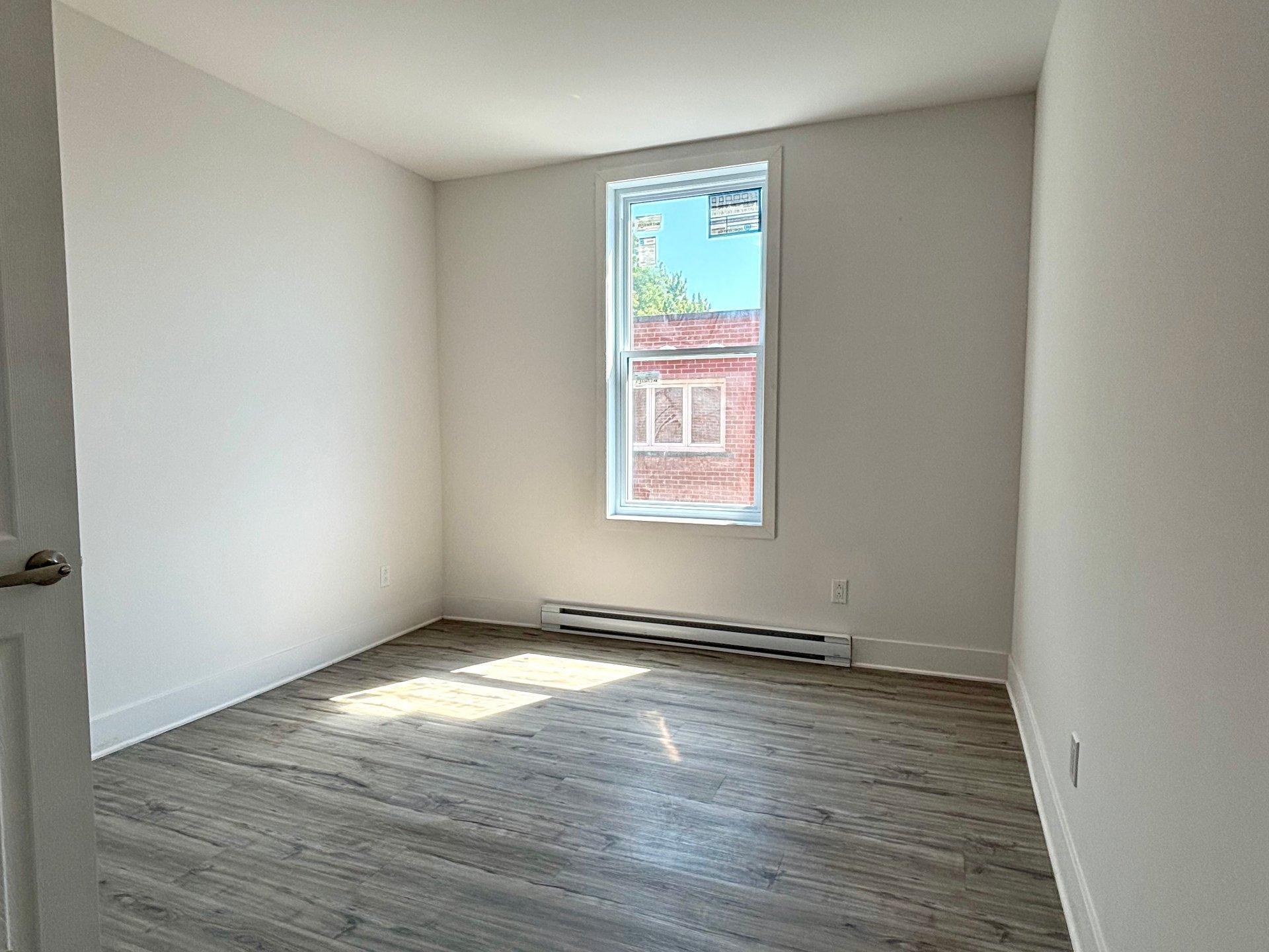 









2138


Boul. Grand

,
Montréal (Côte-des-Neiges/Notre-Dame-de-Grâce),




QC
H4B2W8

