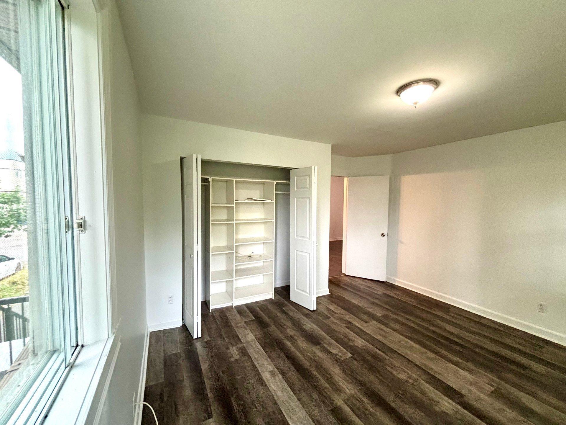 









167

 - 167B


3e Avenue

,
L'Île-Perrot,




QC
J7V4Y6

