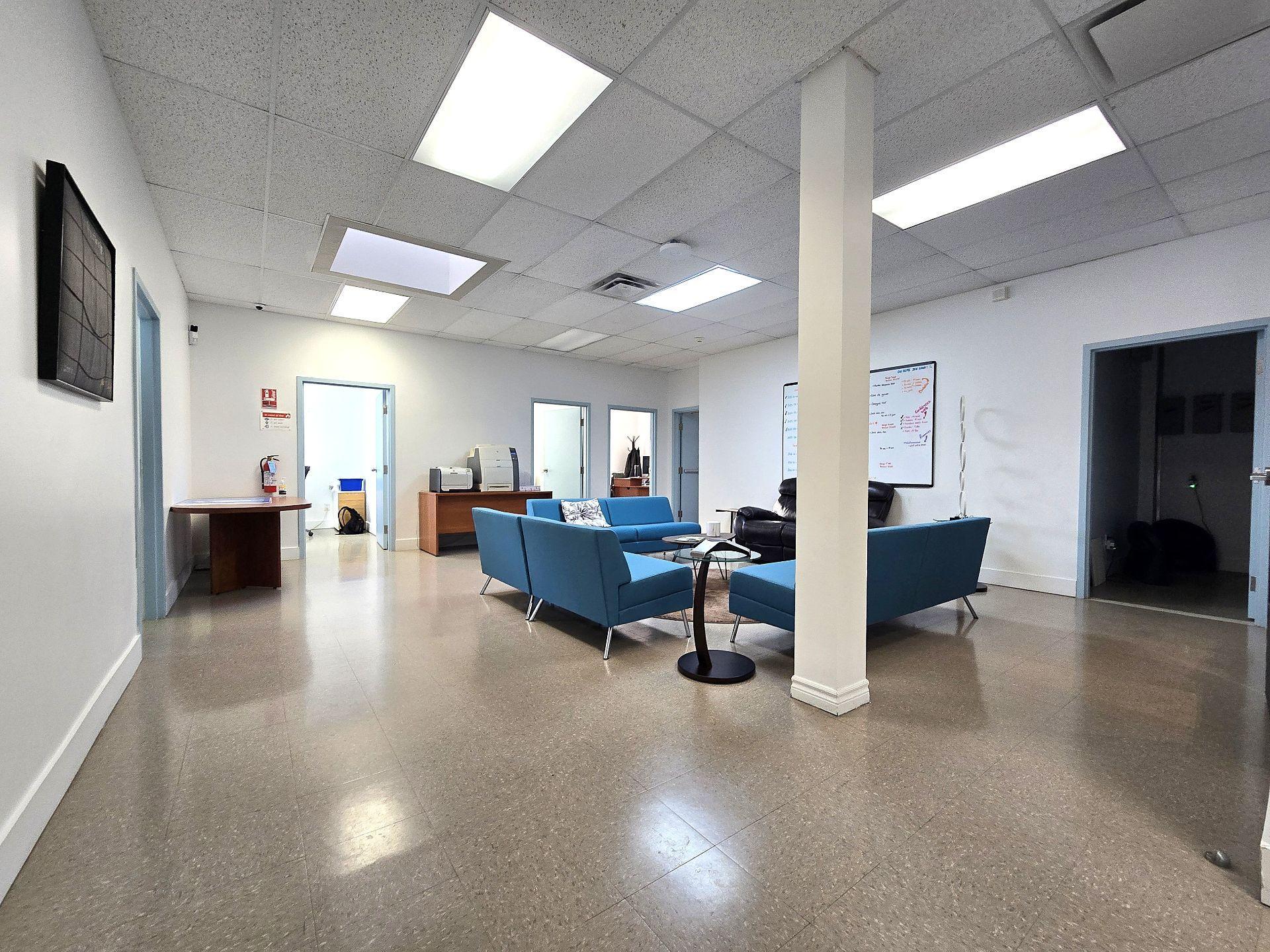 









3635


Boul. de la Grande-Allée

, 101,
Boisbriand,




QC
J7H1H5

