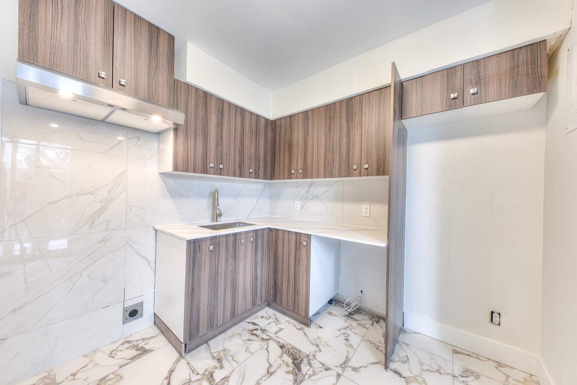 









1270


Rue Argyle

, 3,
Montréal (Verdun/Île-des-Soeurs),




QC
H4H1V3

