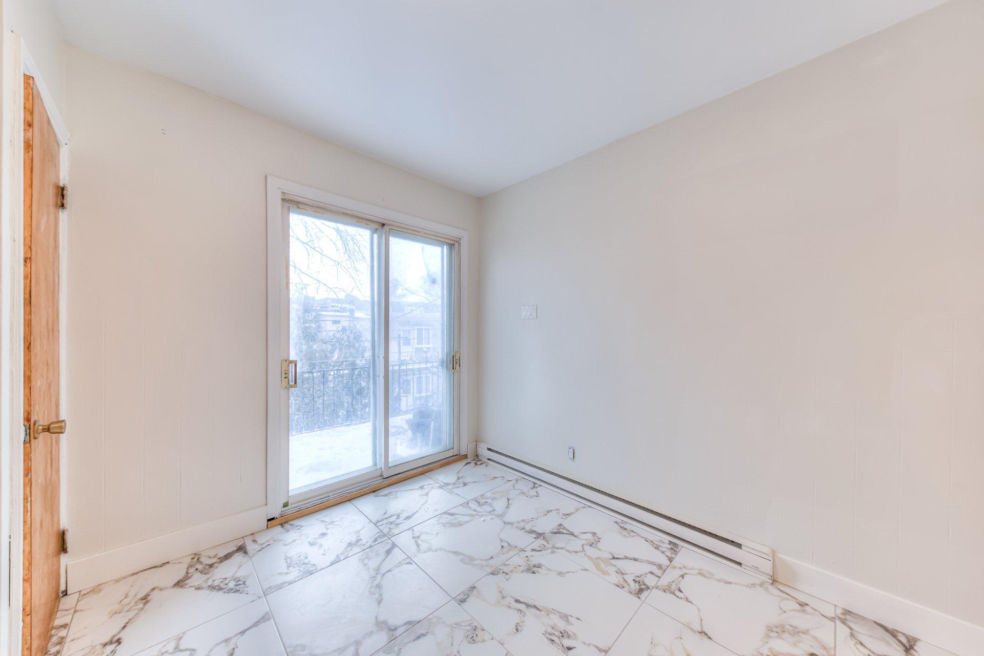 









1270


Rue Argyle

, 3,
Montréal (Verdun/Île-des-Soeurs),




QC
H4H1V3

