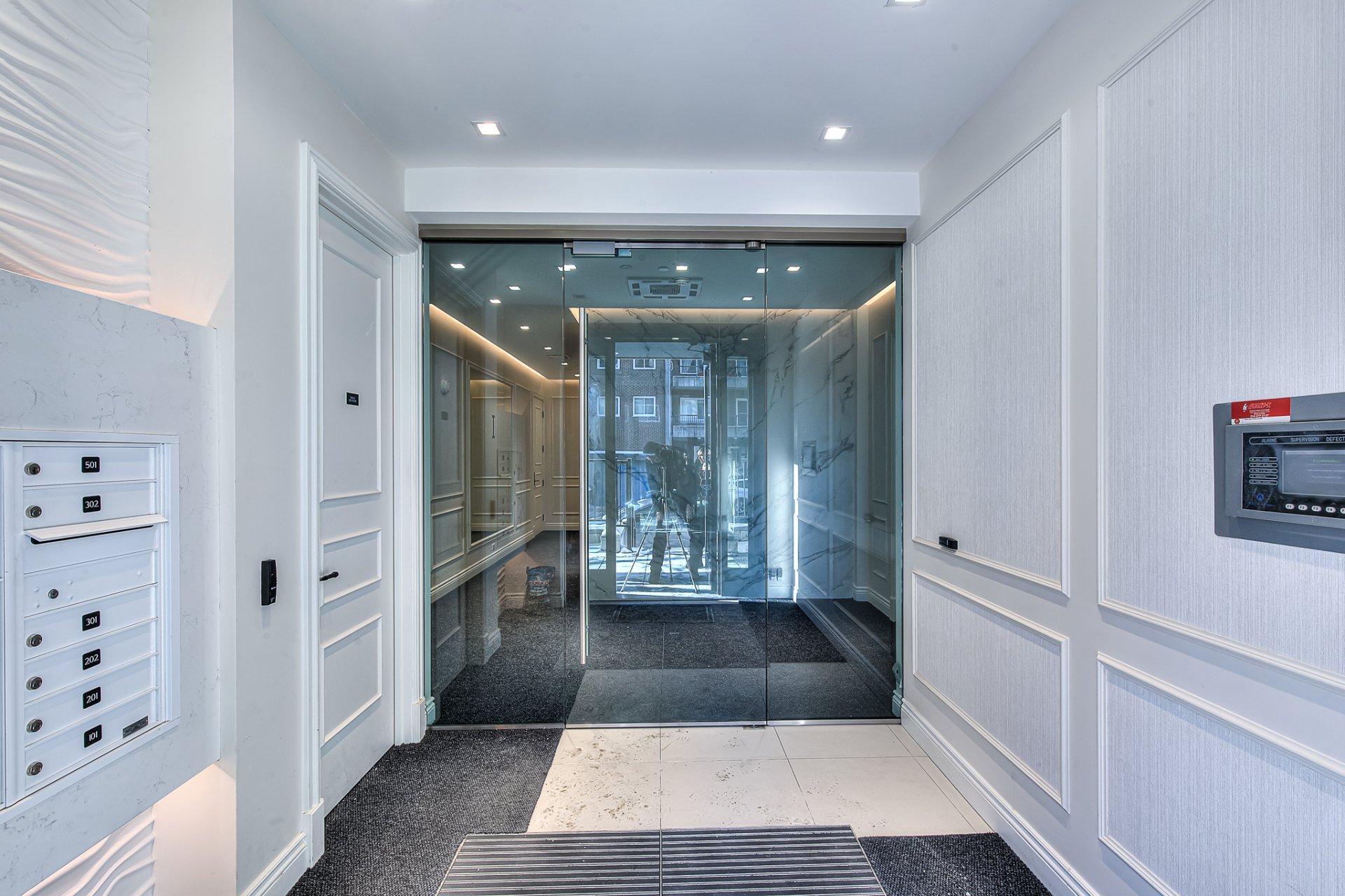 









4469


Rue Ste-Catherine O.

, 201,
Westmount,




QC
H3Z1R6

