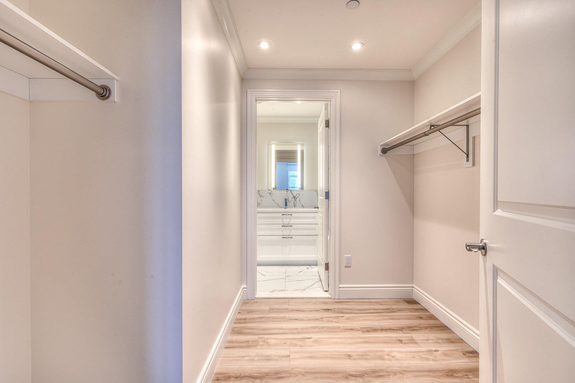 









4469


Rue Ste-Catherine O.

, 201,
Westmount,




QC
H3Z1R6

