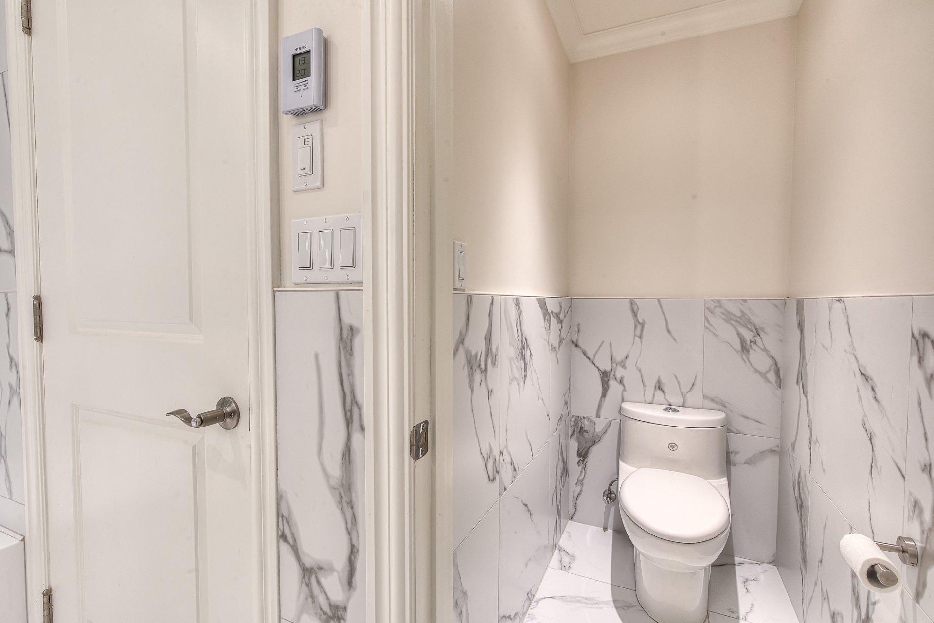 









4469


Rue Ste-Catherine O.

, 201,
Westmount,




QC
H3Z1R6

