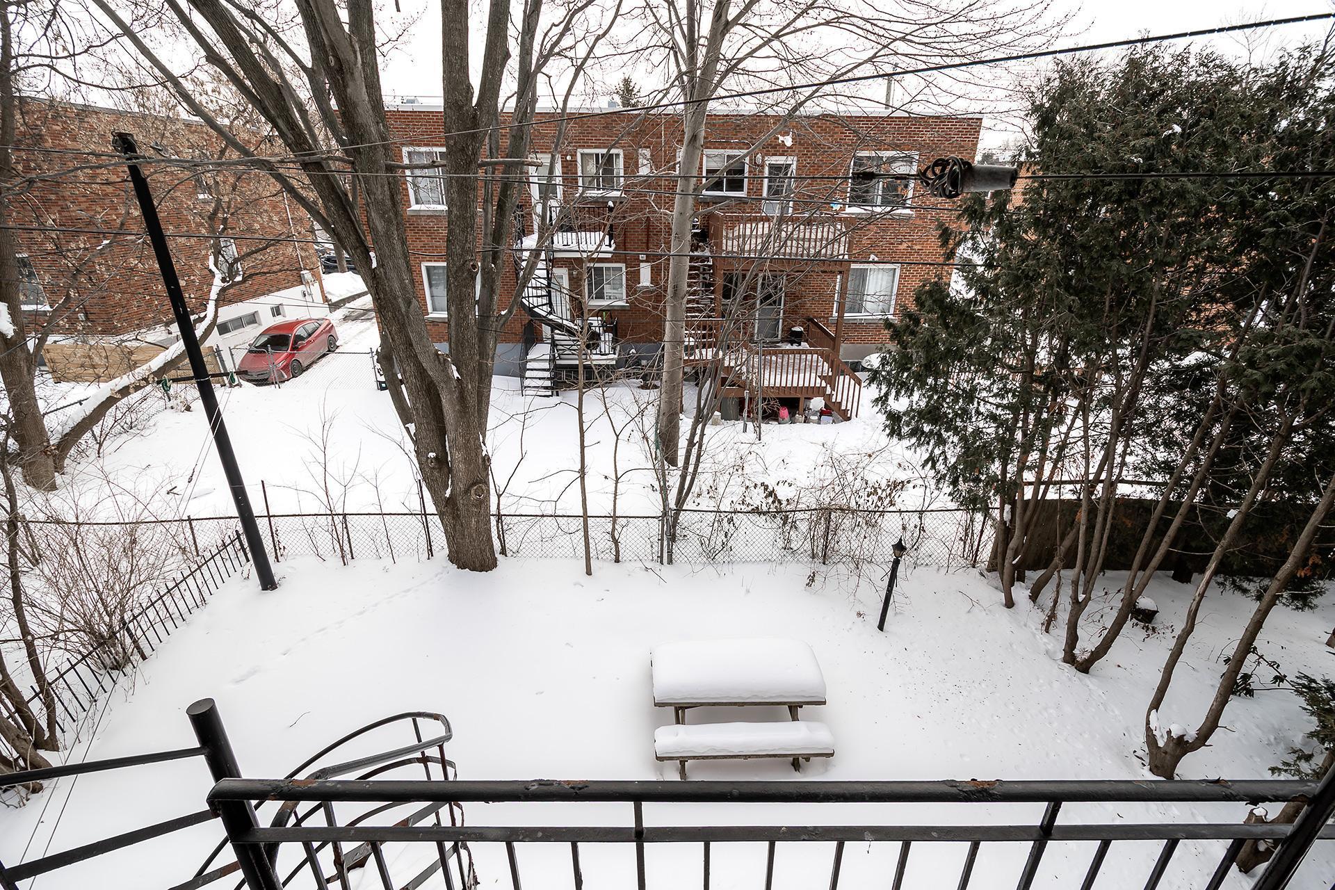 









6830

 - 6834


Rue Chatelain

,
Montréal (Rosemont/La Petite-Patrie),




QC
H1T2L2

