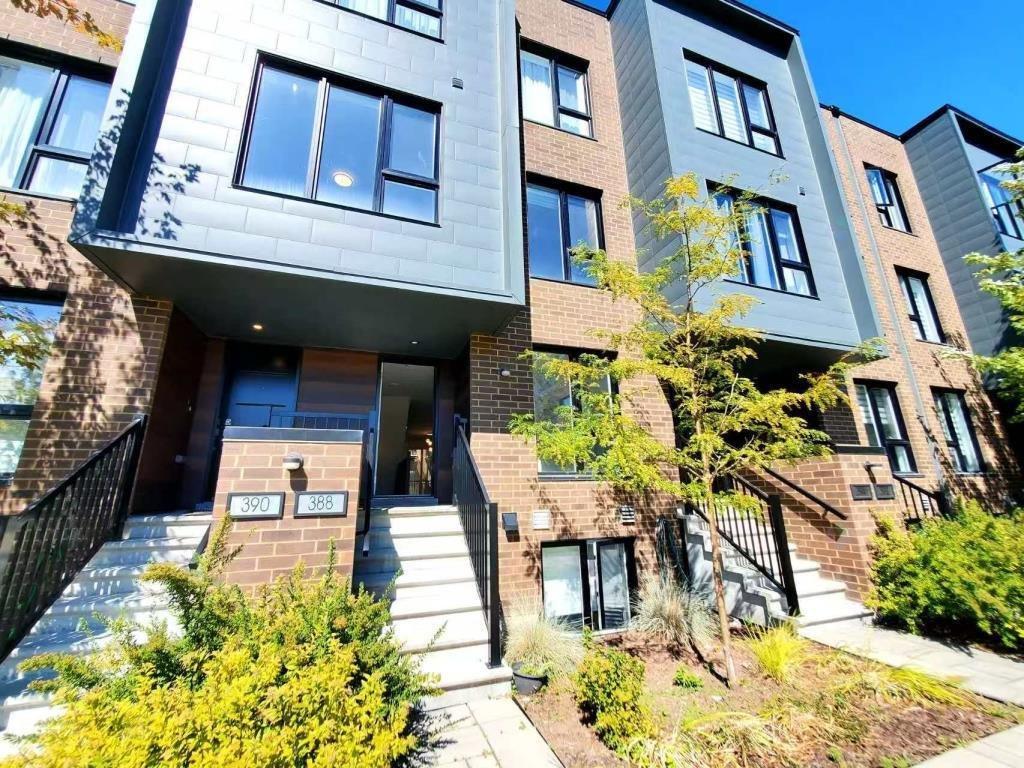 









388


Av. Skaniatarati

,
Montréal (Lachine),




QC
H8S0C1

