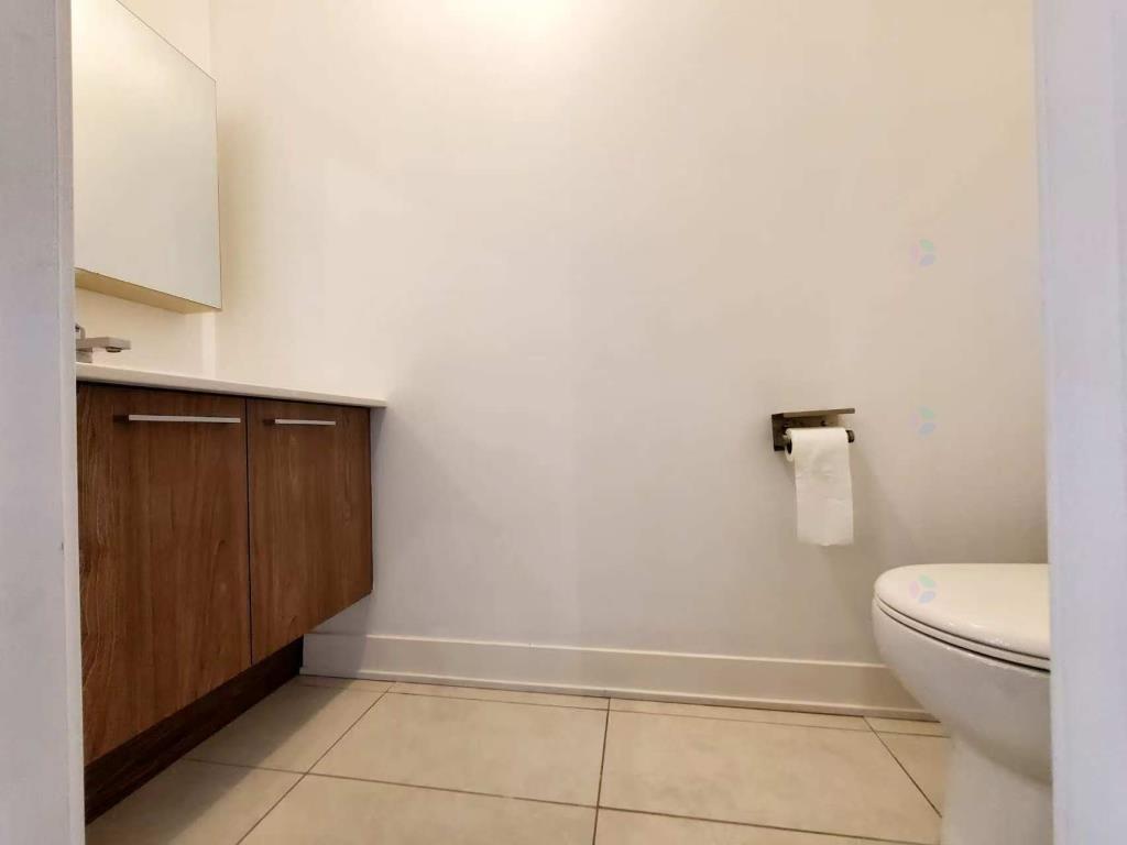 









388


Av. Skaniatarati

,
Montréal (Lachine),




QC
H8S0C1

