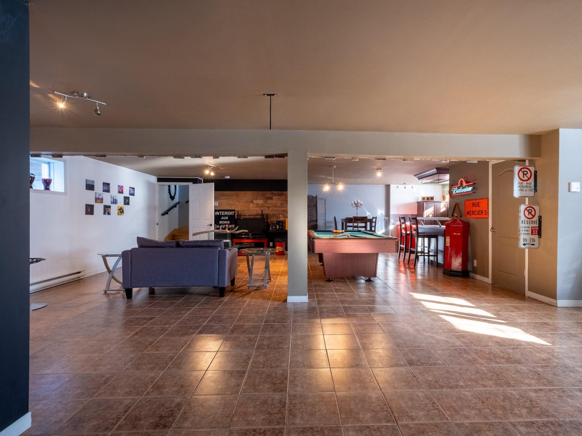 









633


Rue du Mimosa

,
Saint-Amable,




QC
J0L1N0

